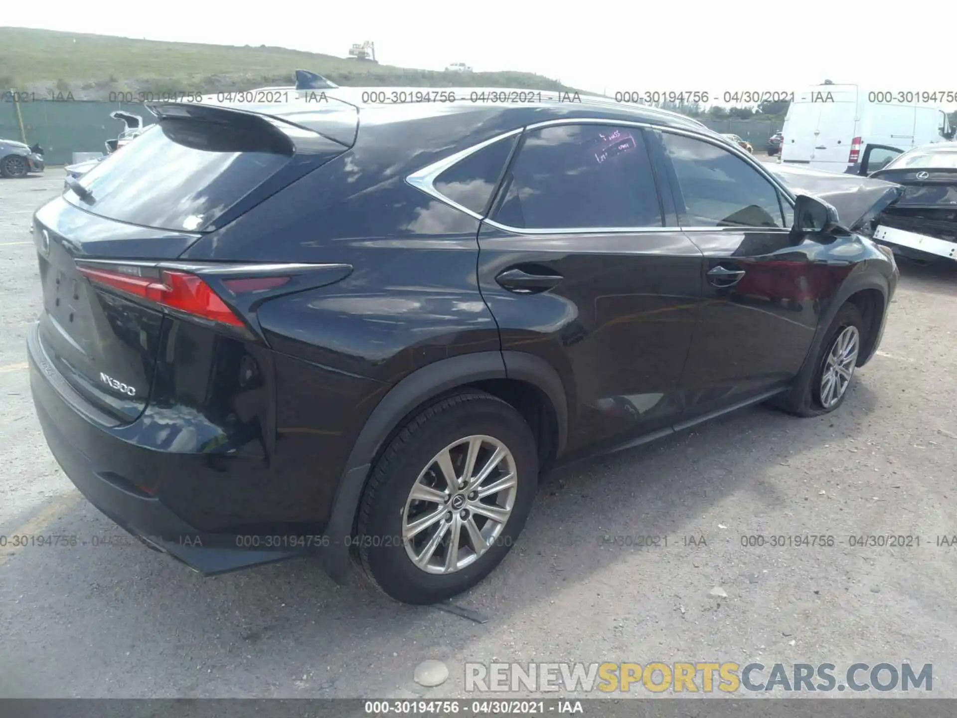 4 Фотография поврежденного автомобиля JTJYARBZ2K2138823 LEXUS NX 2019