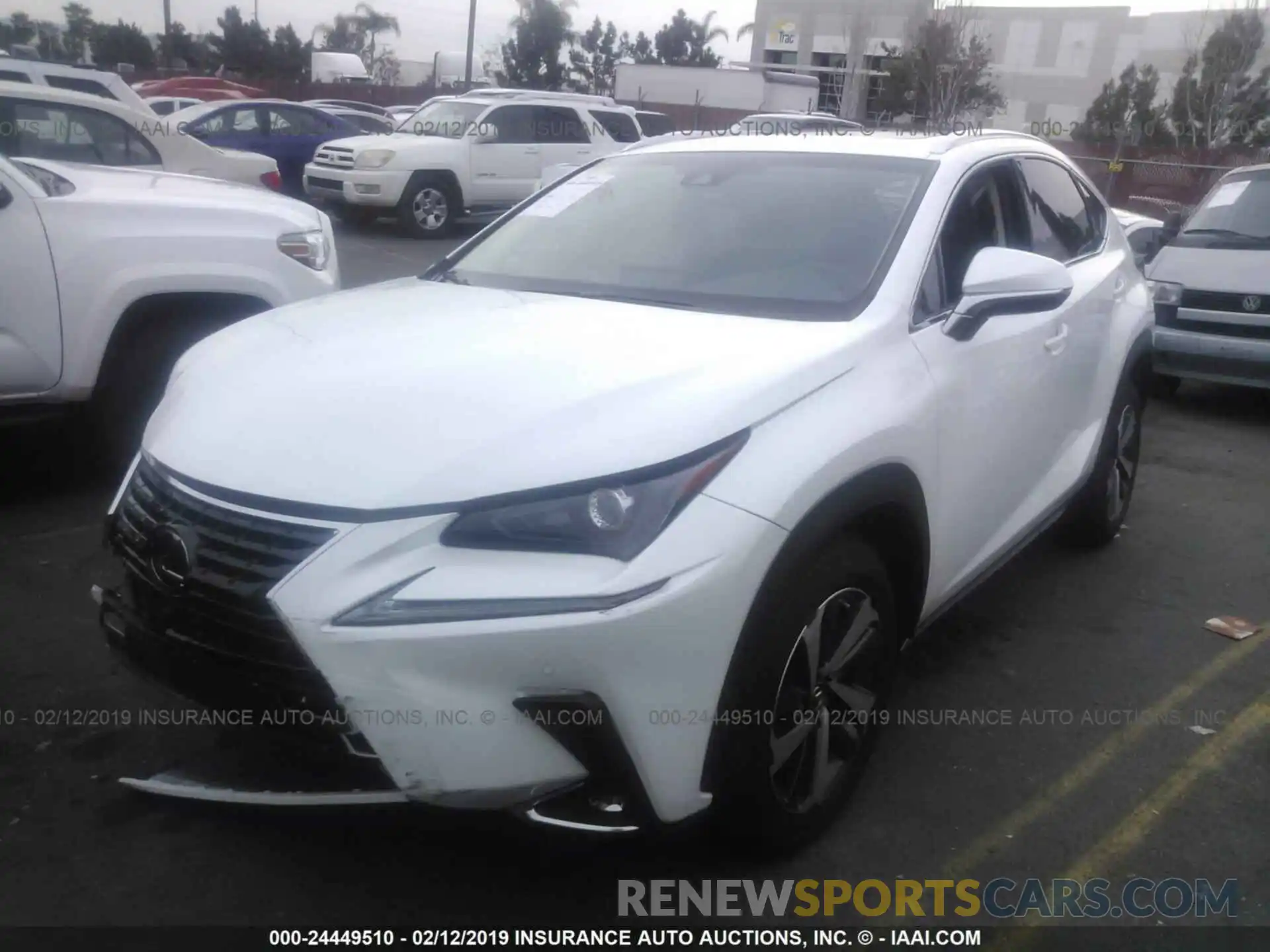 2 Фотография поврежденного автомобиля JTJYARBZ3K2117558 LEXUS NX 2019