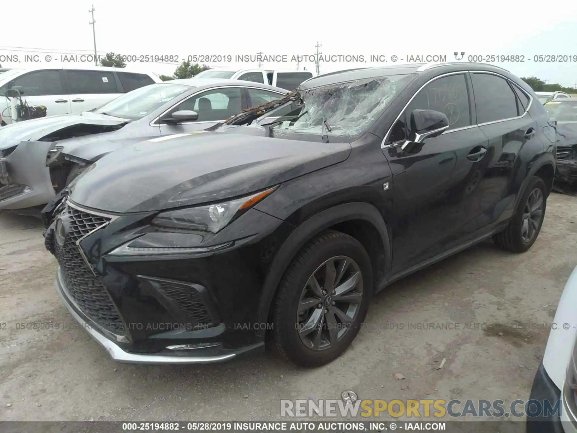 2 Фотография поврежденного автомобиля JTJYARBZ3K2126132 LEXUS NX 2019