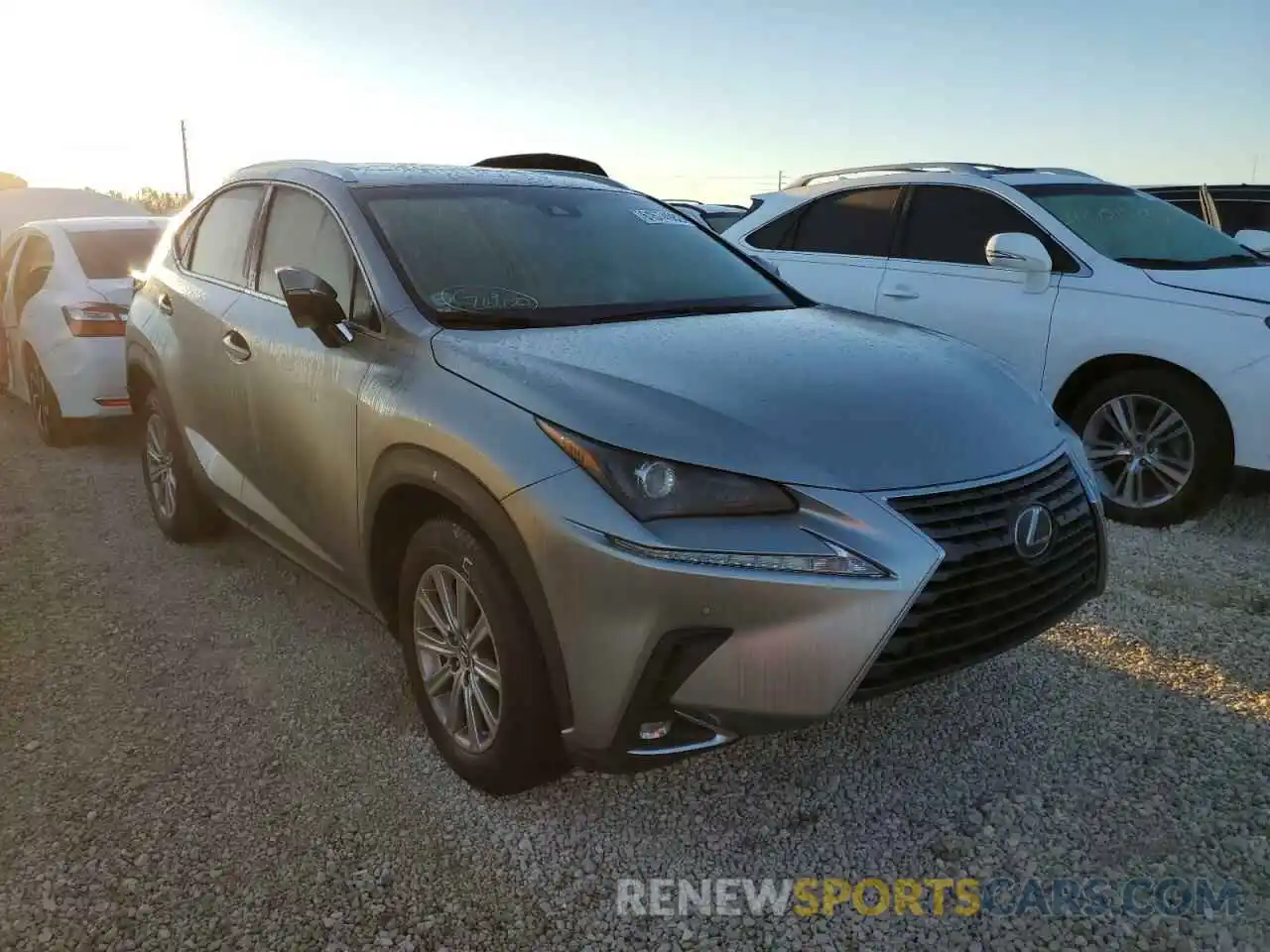 1 Фотография поврежденного автомобиля JTJYARBZ3K2136319 LEXUS NX 2019