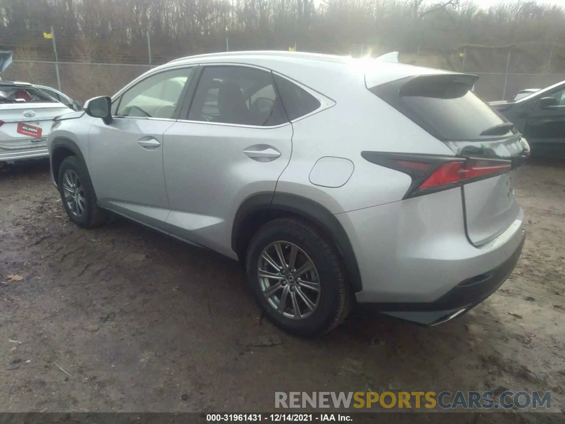 3 Фотография поврежденного автомобиля JTJYARBZ3K2142671 LEXUS NX 2019