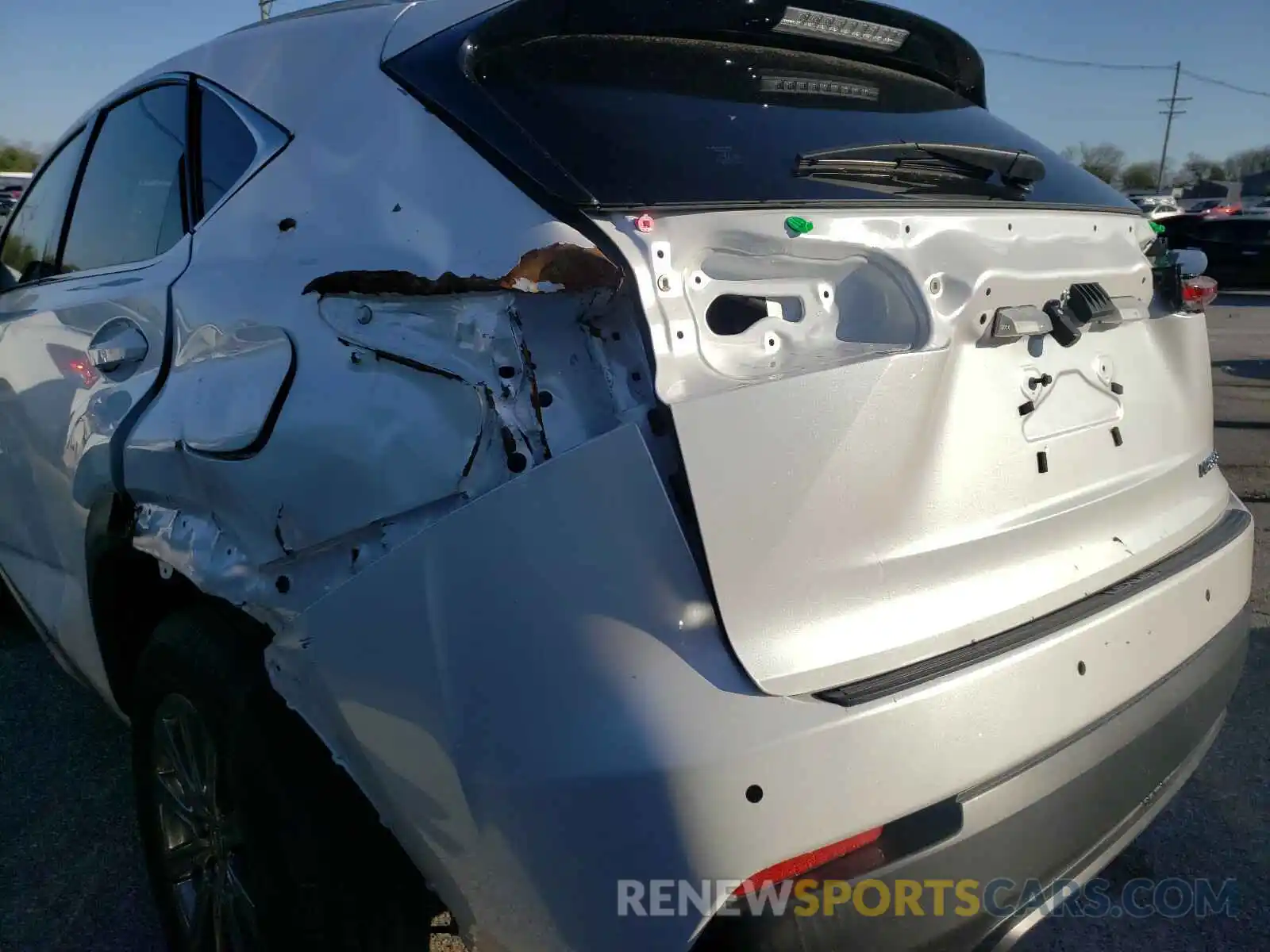 9 Фотография поврежденного автомобиля JTJYARBZ3K2155002 LEXUS NX 2019