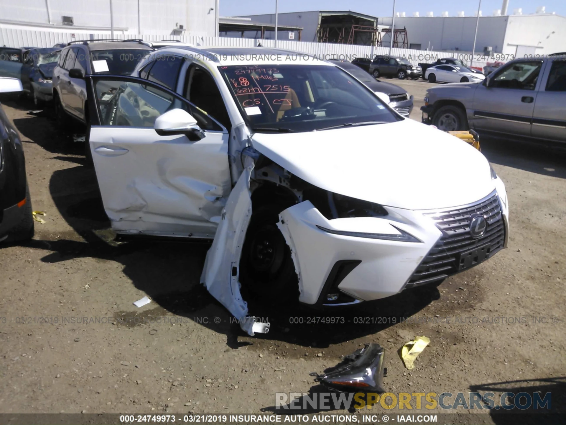 1 Photograph of a damaged car JTJYARBZ4K2118976 LEXUS NX 2019