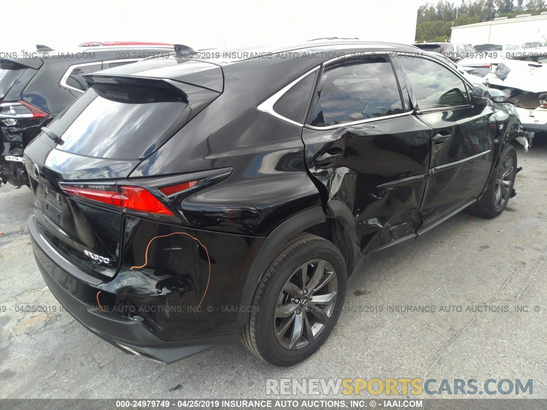 4 Фотография поврежденного автомобиля JTJYARBZ4K2123210 LEXUS NX 2019