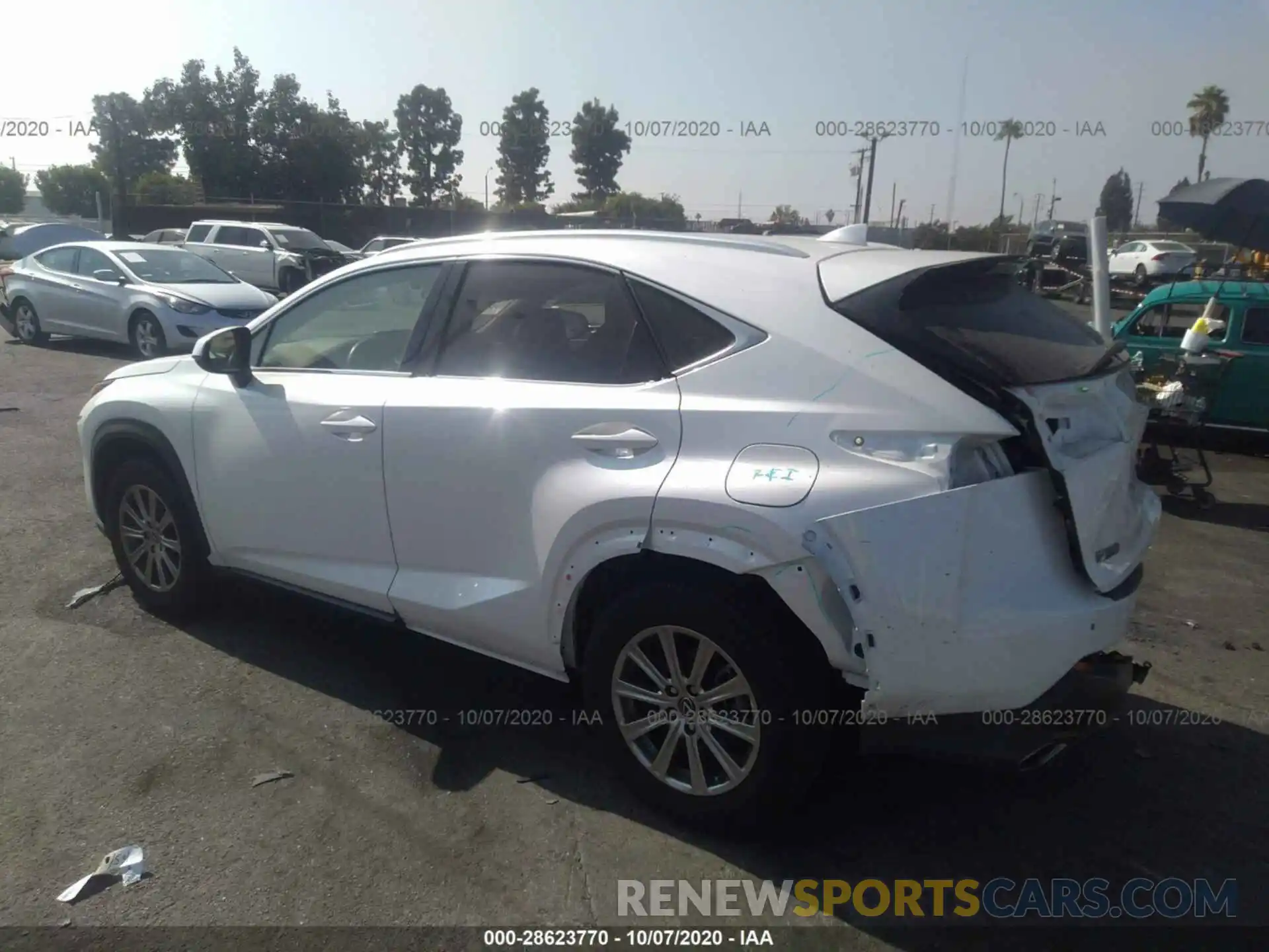 3 Фотография поврежденного автомобиля JTJYARBZ4K2139410 LEXUS NX 2019