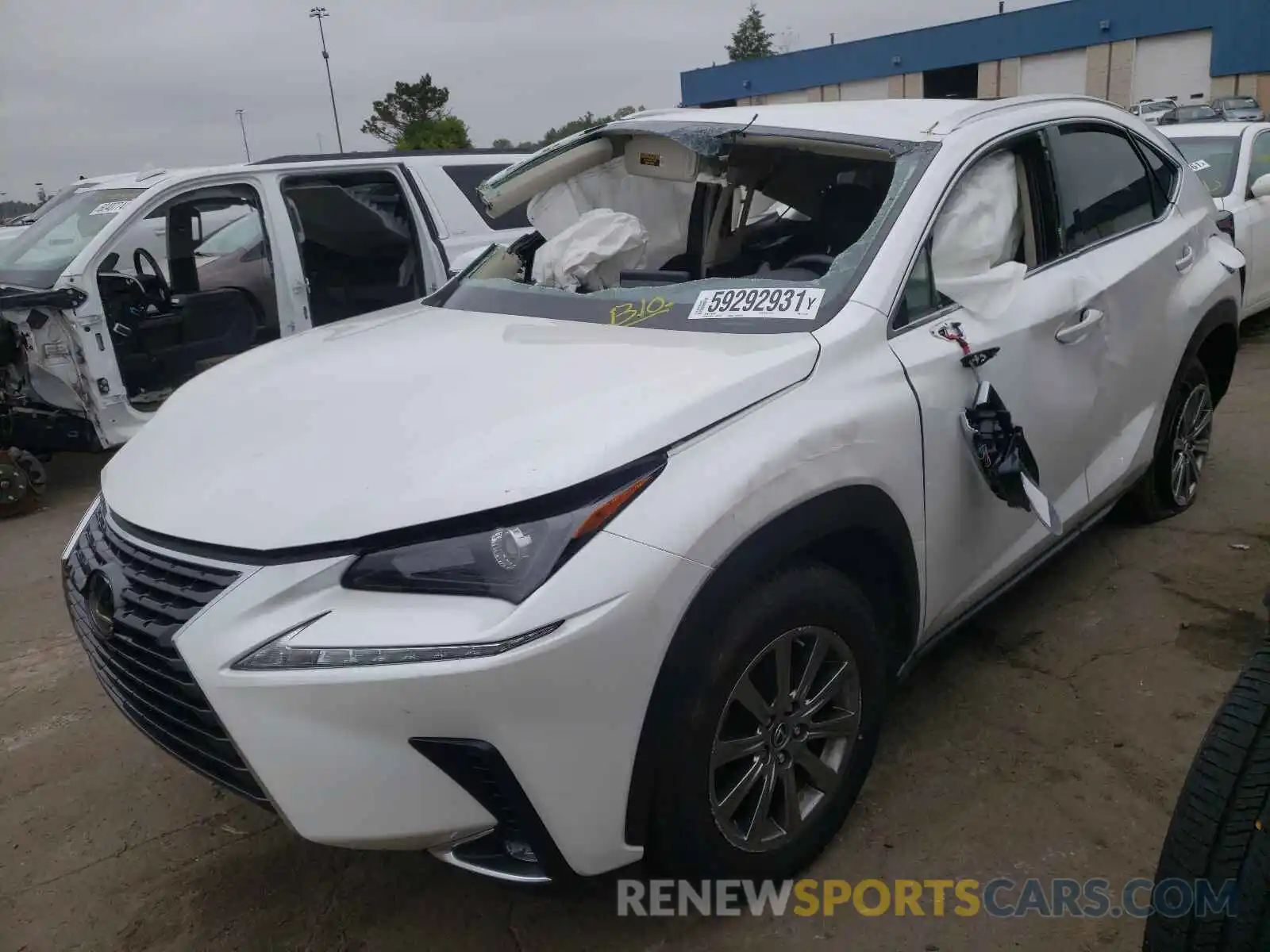 2 Фотография поврежденного автомобиля JTJYARBZ5K2127296 LEXUS NX 2019