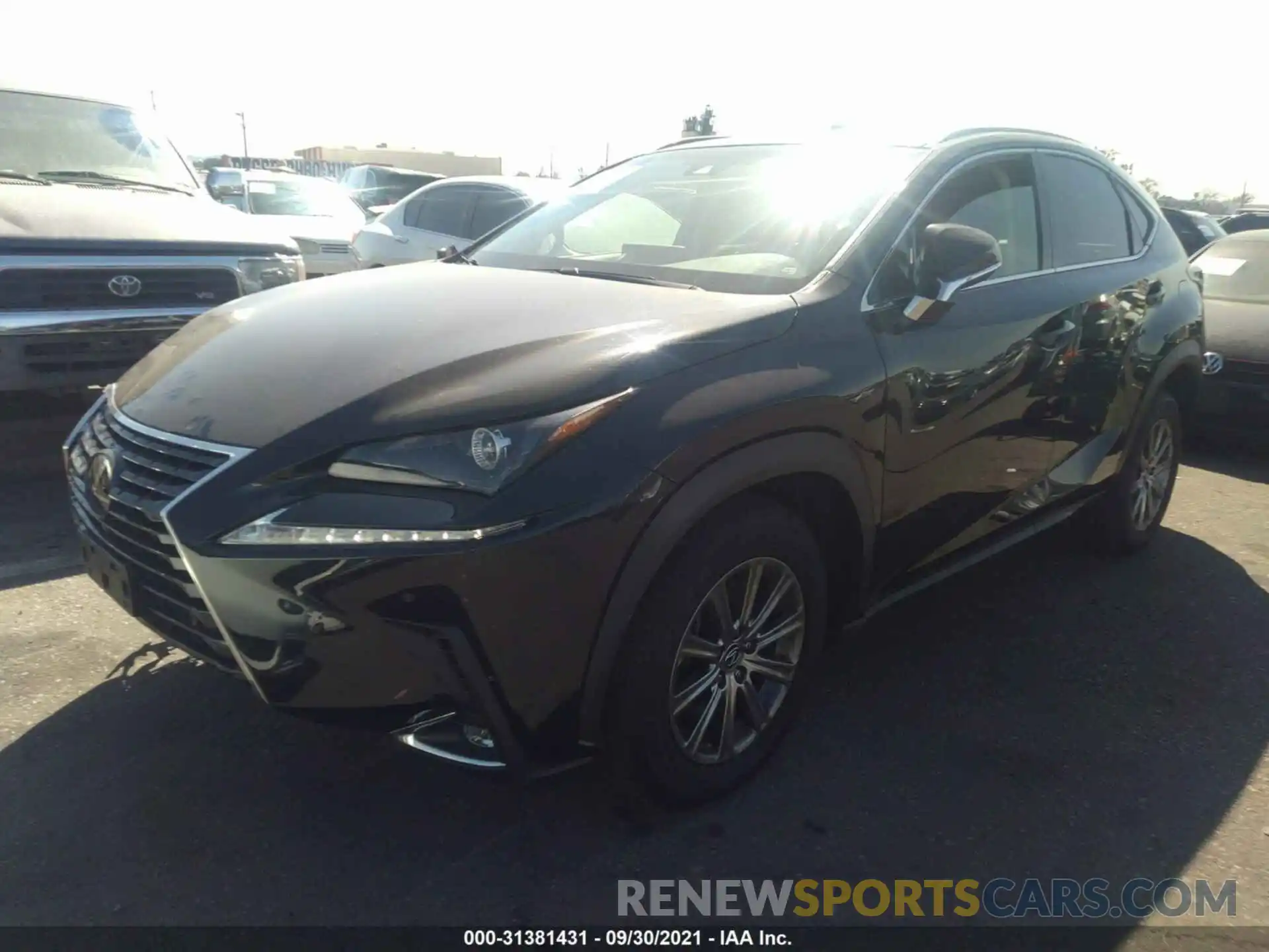 2 Фотография поврежденного автомобиля JTJYARBZ5K2133616 LEXUS NX 2019