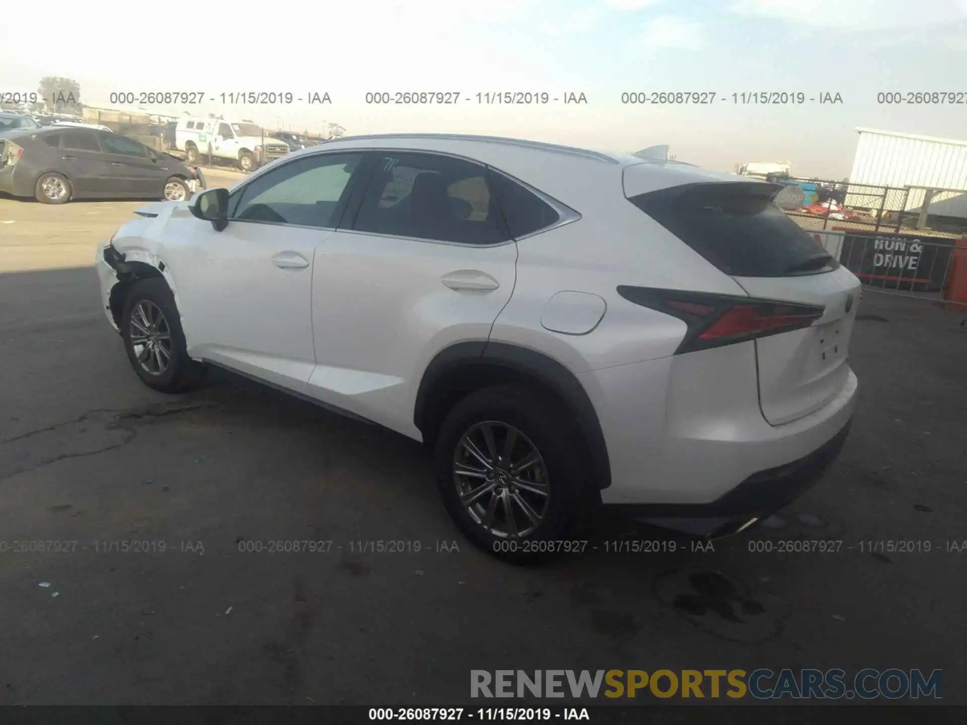 3 Фотография поврежденного автомобиля JTJYARBZ5K2149427 LEXUS NX 2019