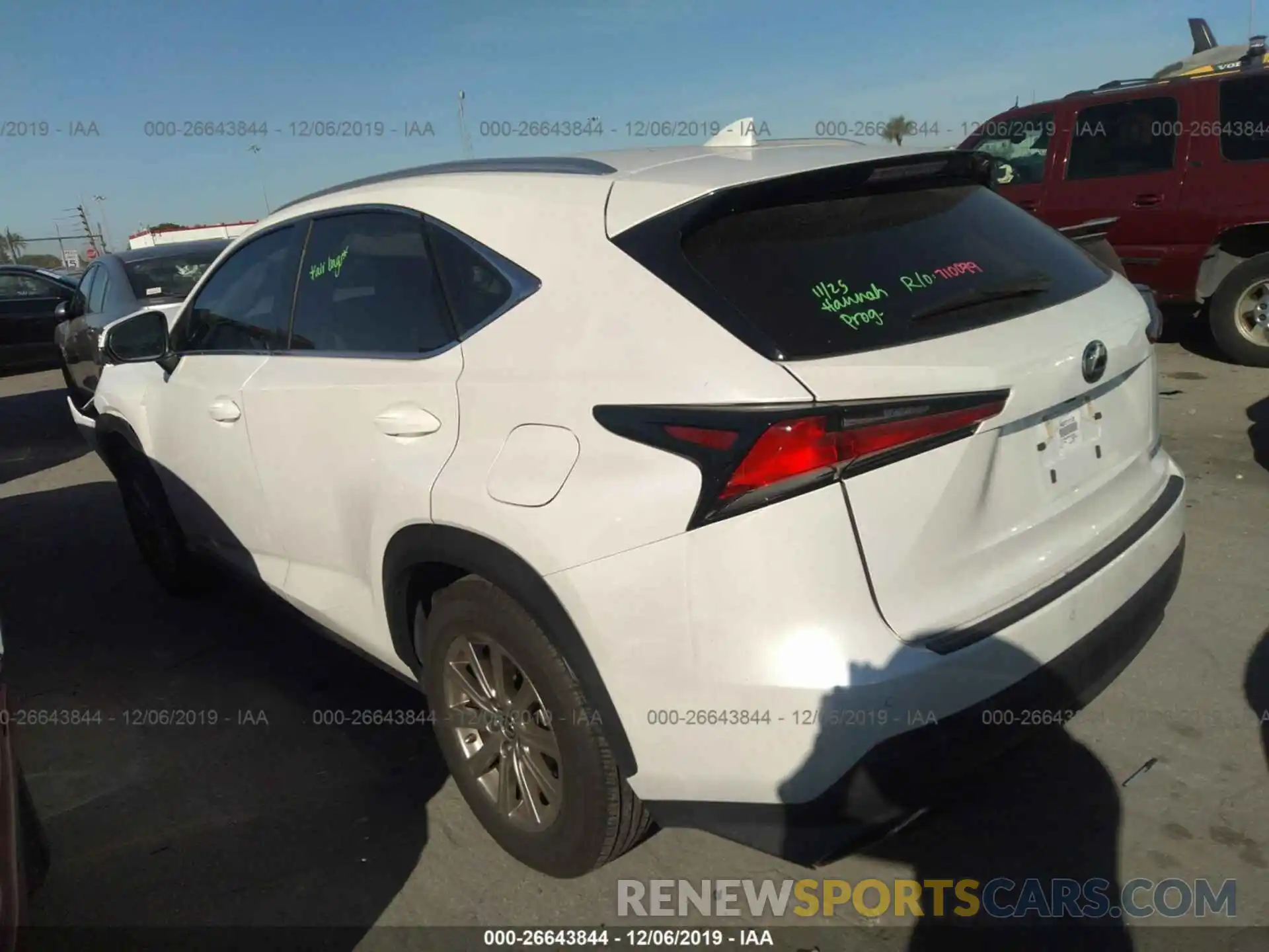 3 Фотография поврежденного автомобиля JTJYARBZ6K2125394 LEXUS NX 2019