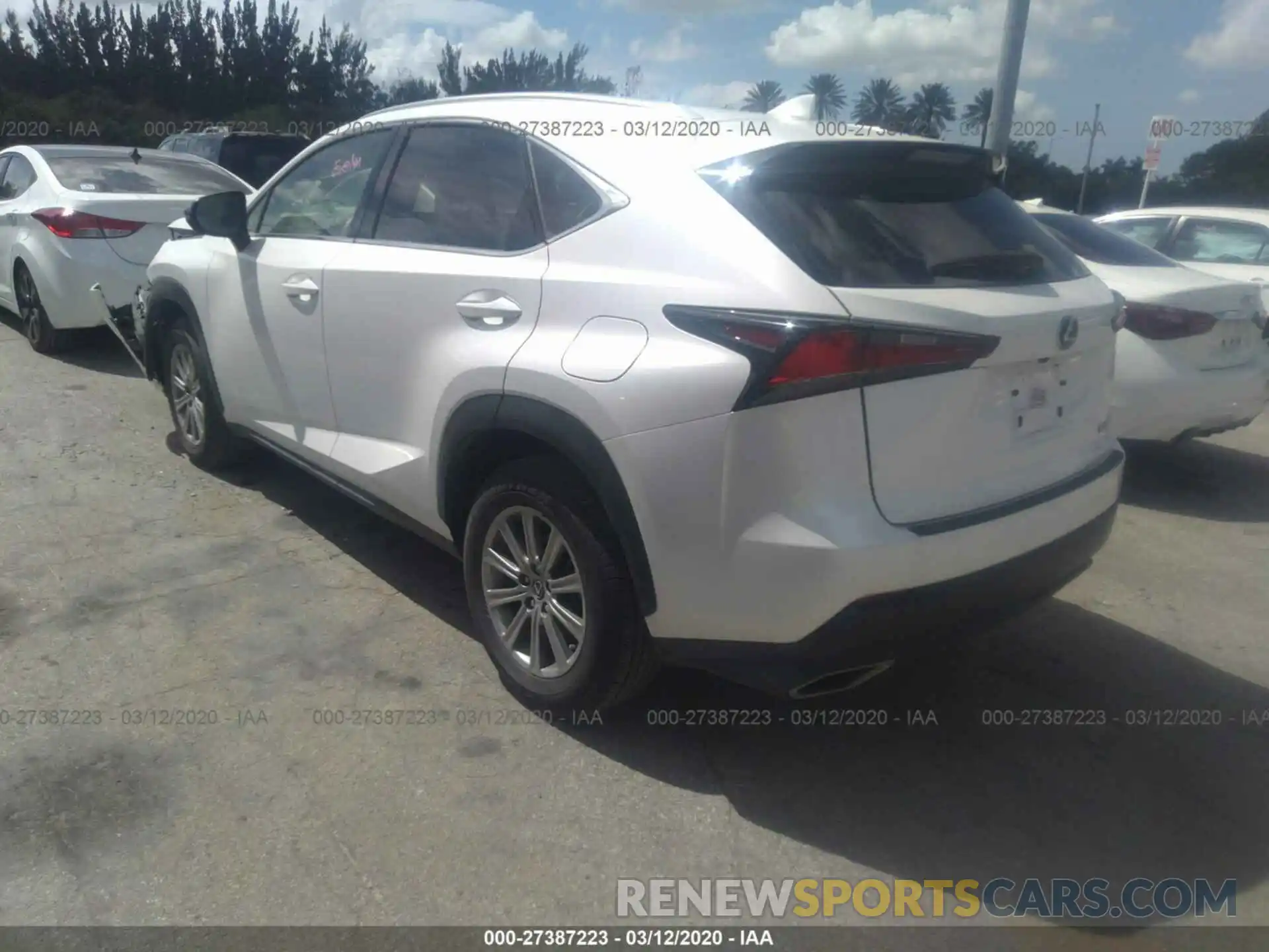 3 Фотография поврежденного автомобиля JTJYARBZ6K2150635 LEXUS NX 2019