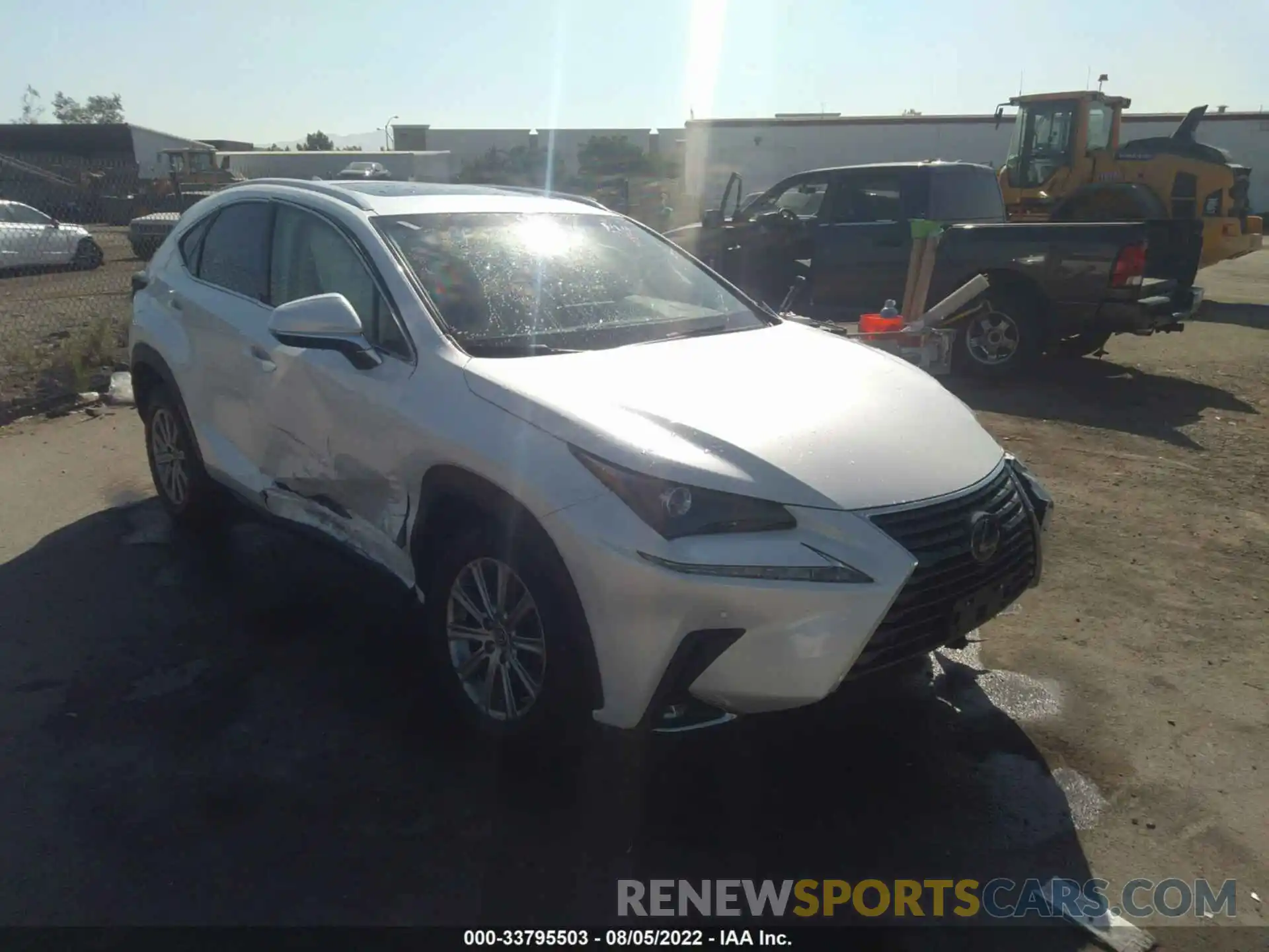 1 Фотография поврежденного автомобиля JTJYARBZ6K2158041 LEXUS NX 2019