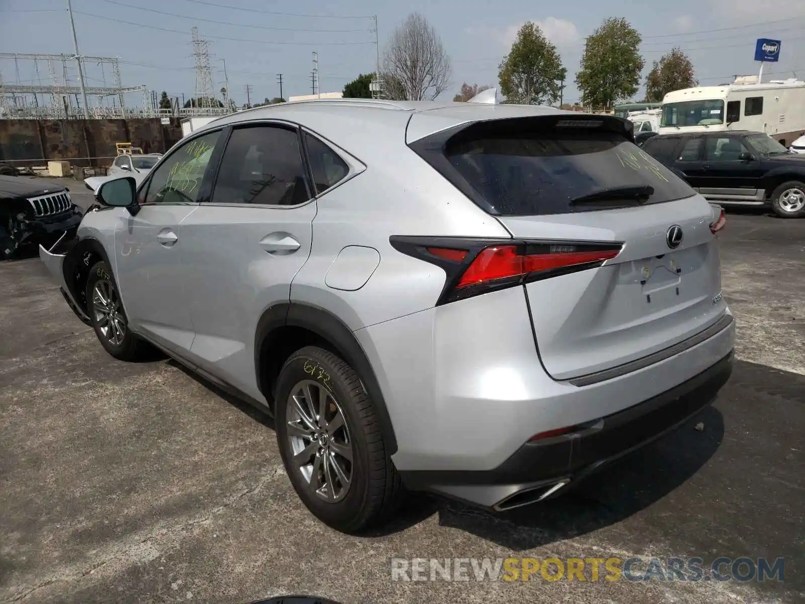 3 Фотография поврежденного автомобиля JTJYARBZ7K2155598 LEXUS NX 2019