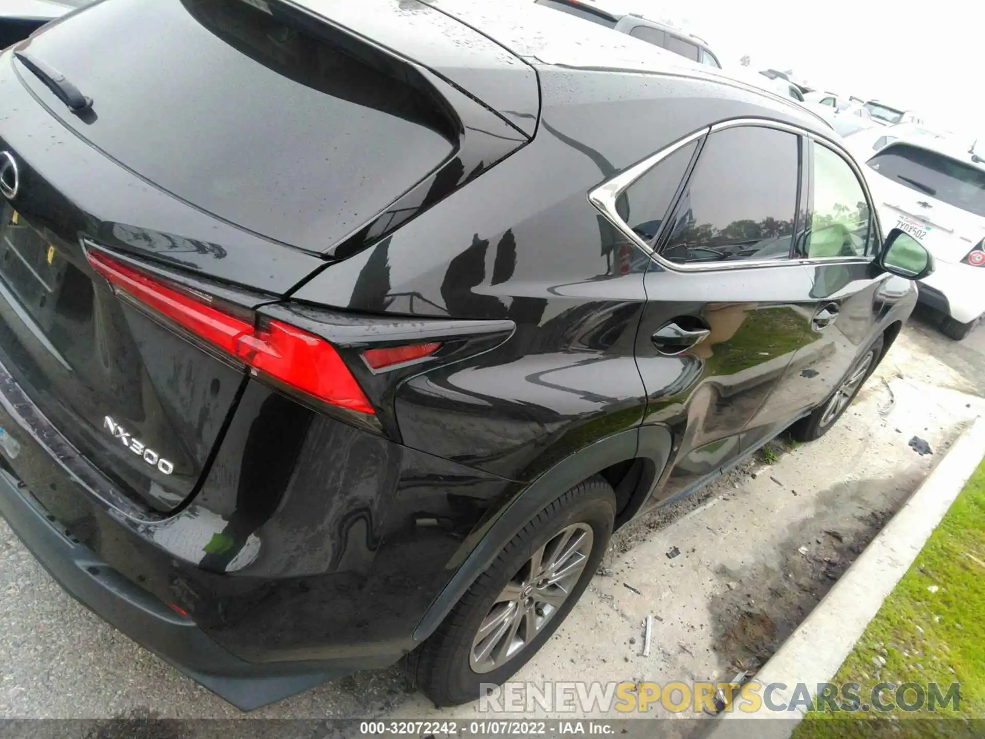 4 Photograph of a damaged car JTJYARBZ8K2133402 LEXUS NX 2019