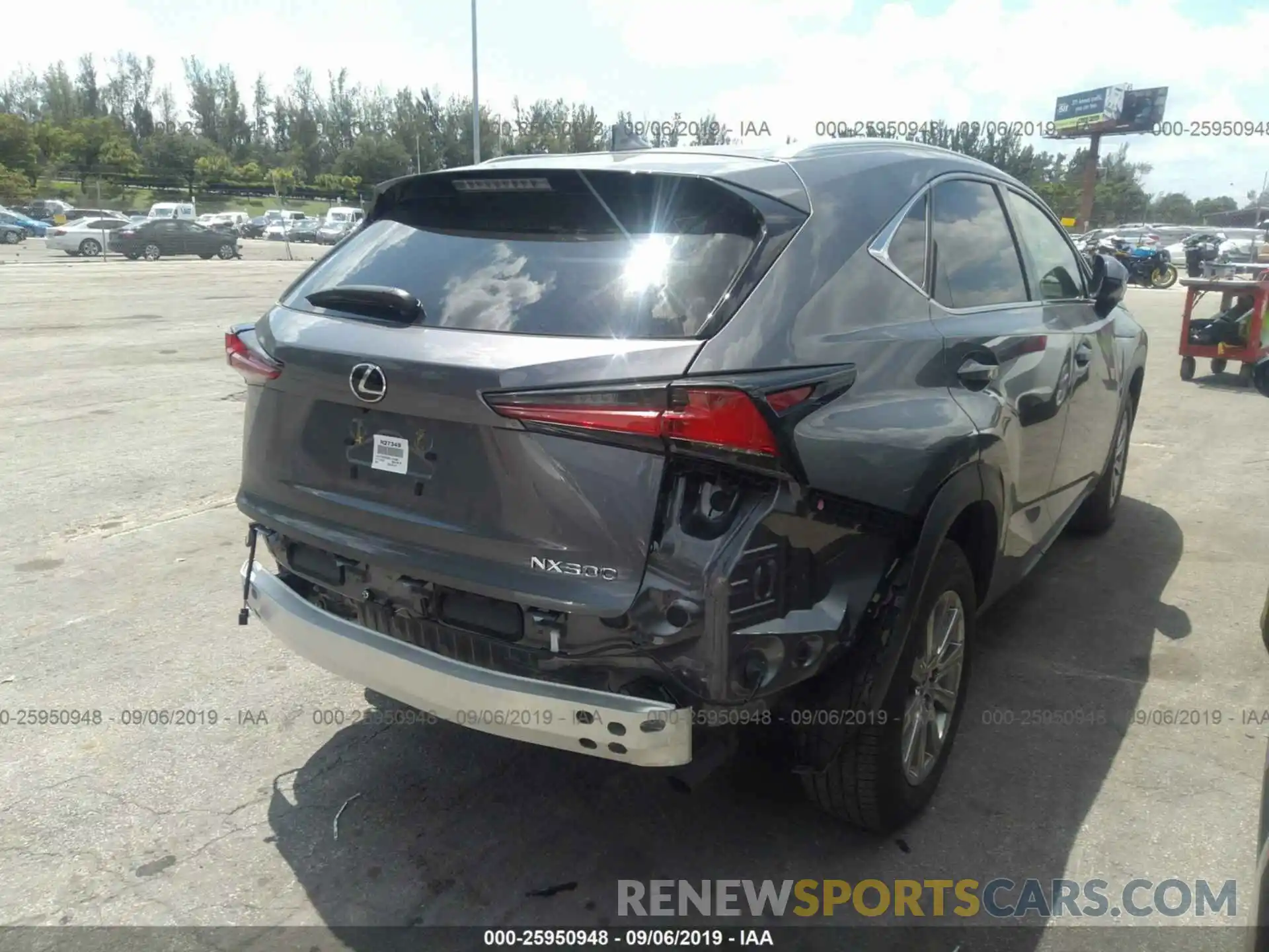 4 Фотография поврежденного автомобиля JTJYARBZ8K2145596 LEXUS NX 2019
