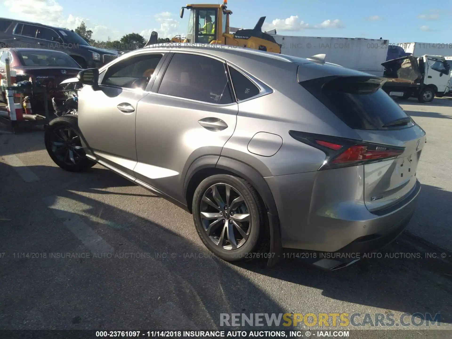 3 Фотография поврежденного автомобиля JTJYARBZ9K2132324 LEXUS NX 2019