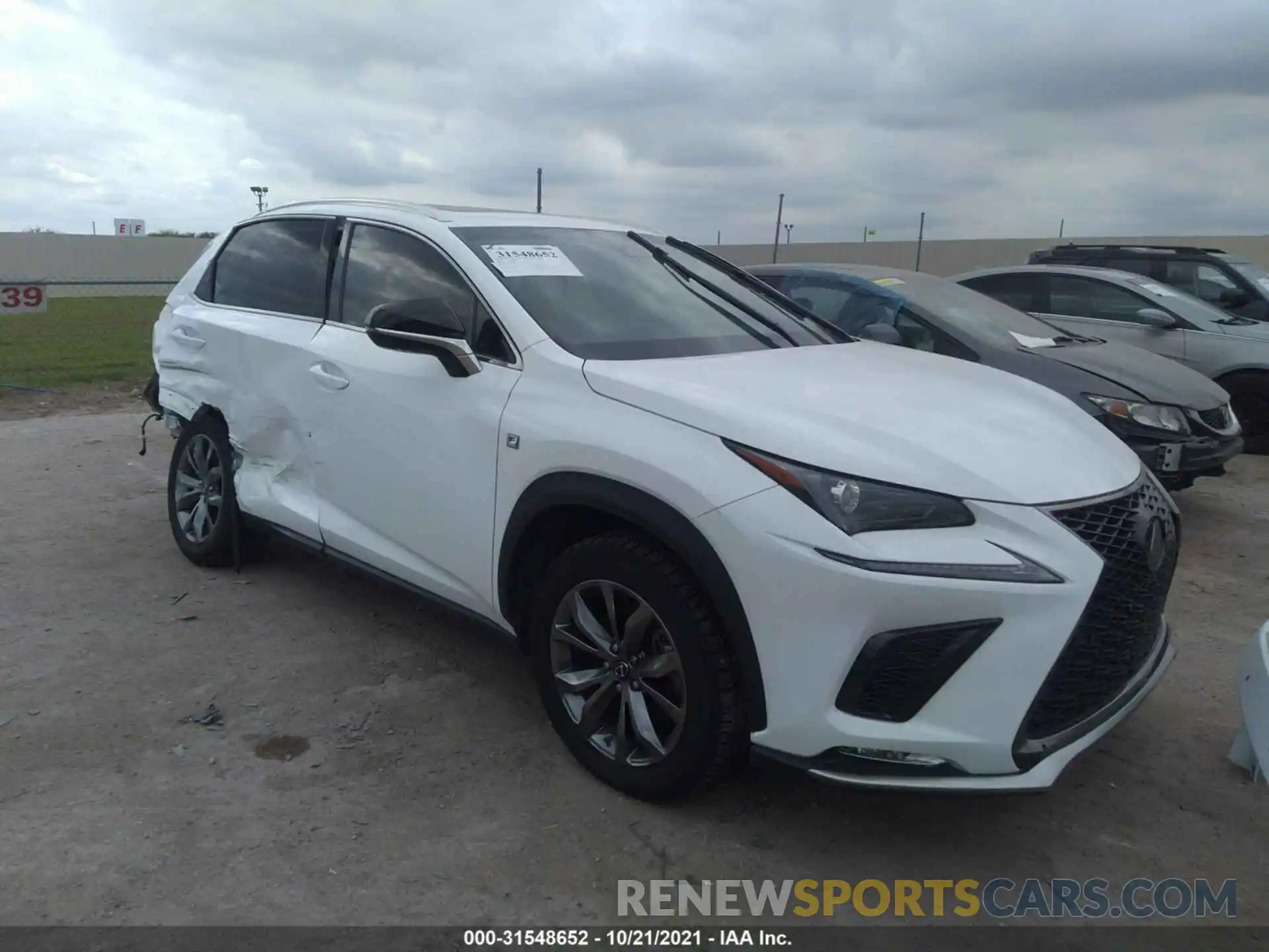 1 Фотография поврежденного автомобиля JTJYARBZ9K2137586 LEXUS NX 2019