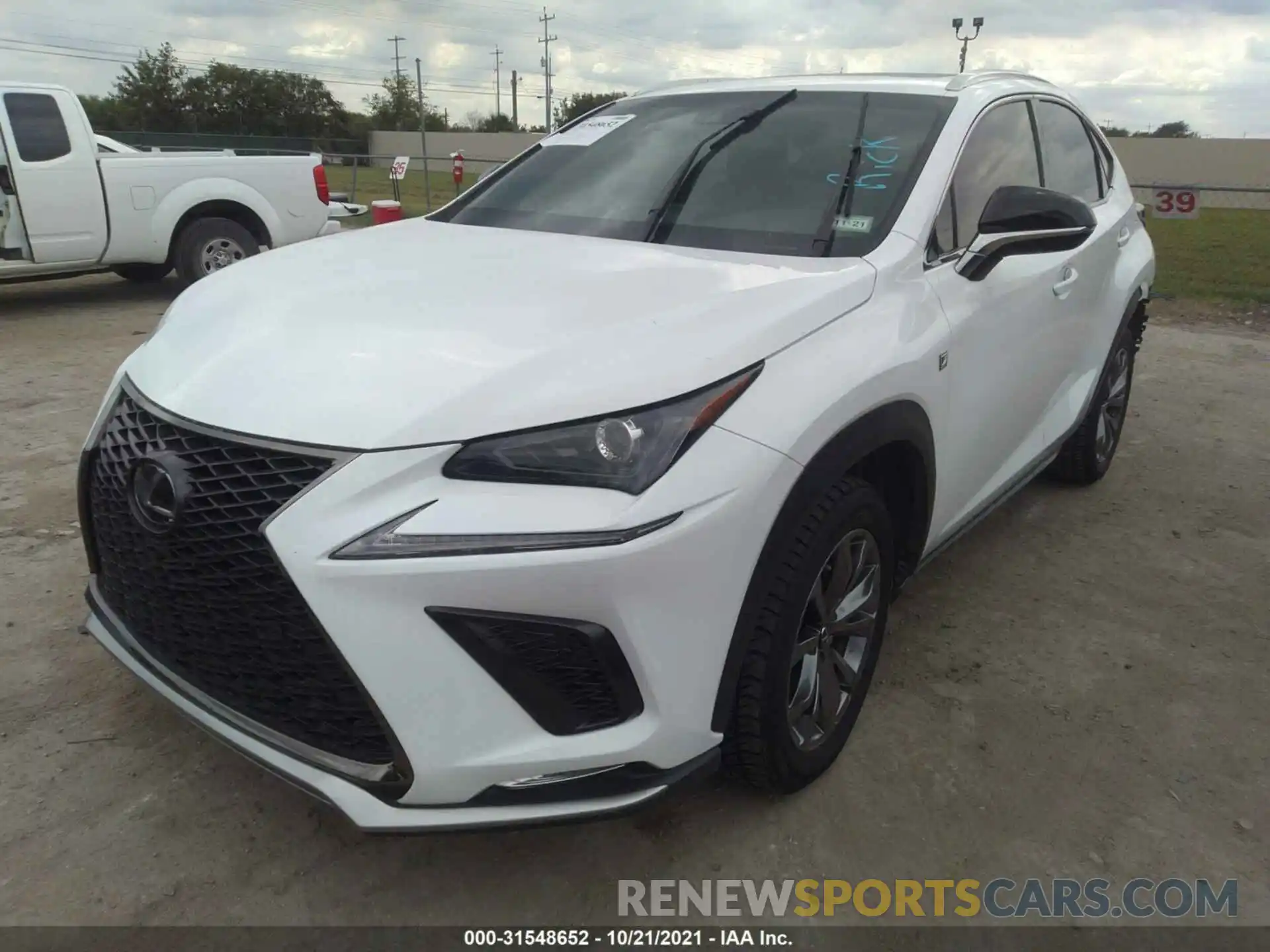 2 Фотография поврежденного автомобиля JTJYARBZ9K2137586 LEXUS NX 2019