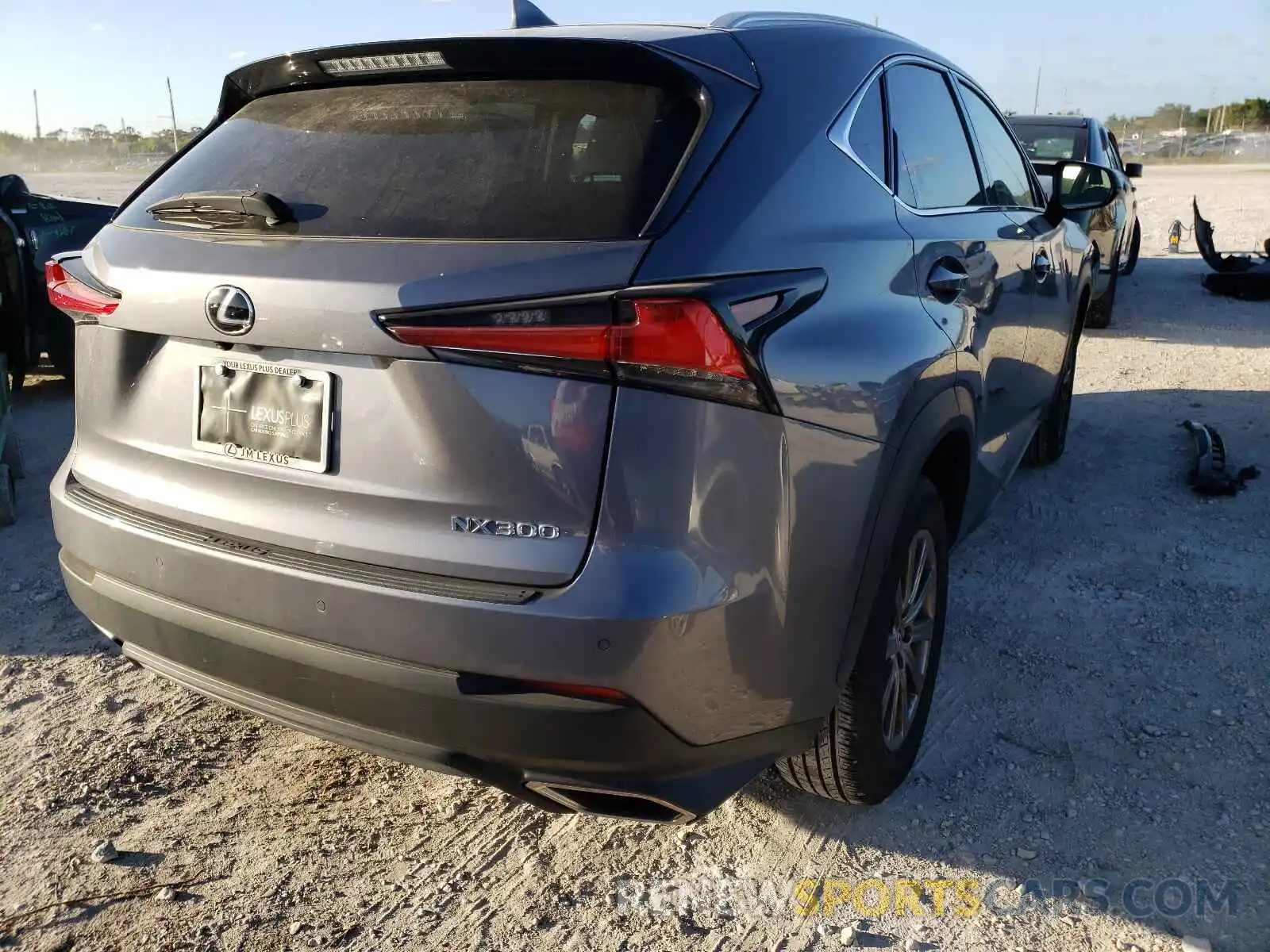 4 Фотография поврежденного автомобиля JTJYARBZ9K2157708 LEXUS NX 2019