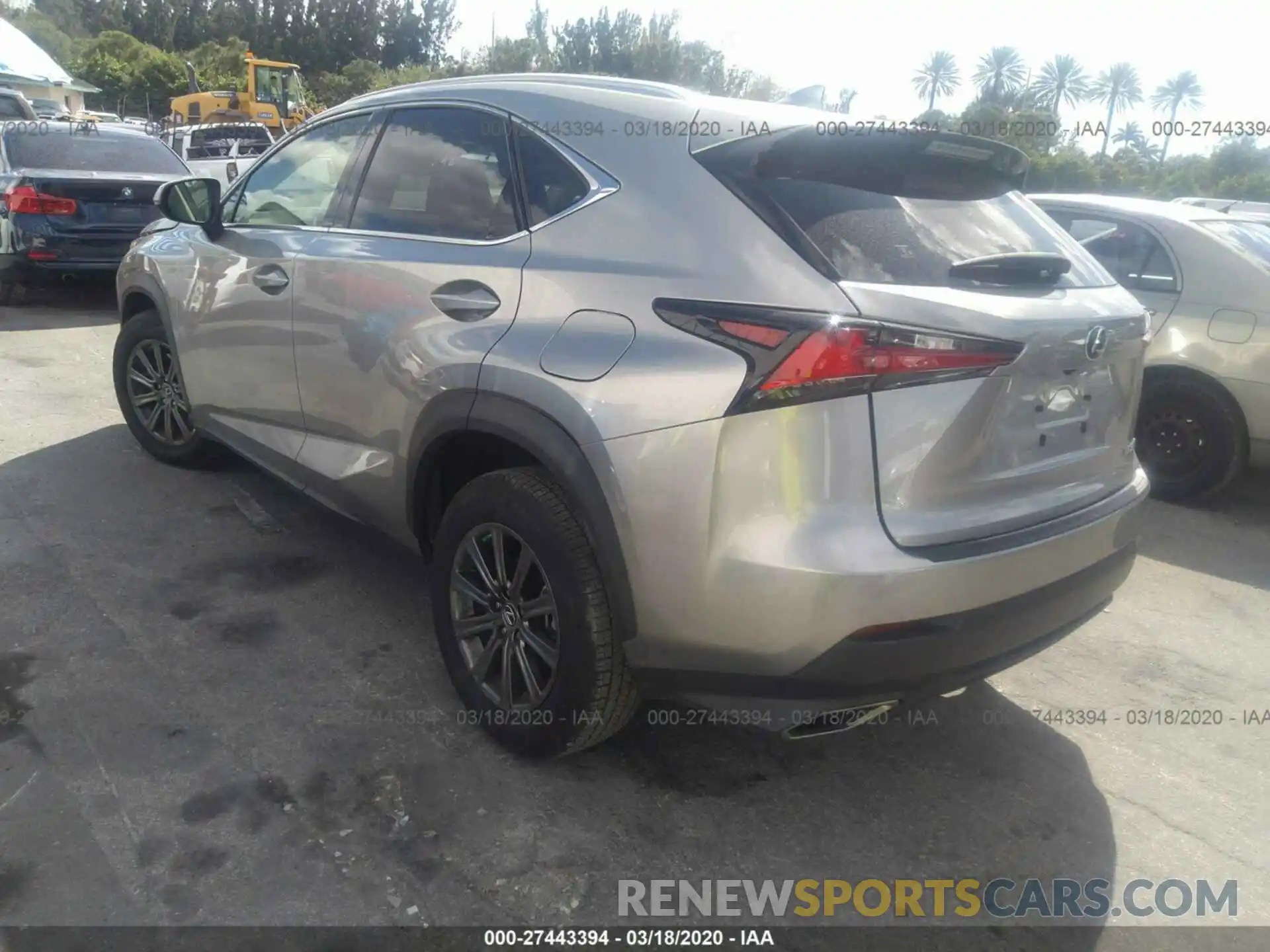 3 Фотография поврежденного автомобиля JTJYARBZXK2131215 LEXUS NX 2019