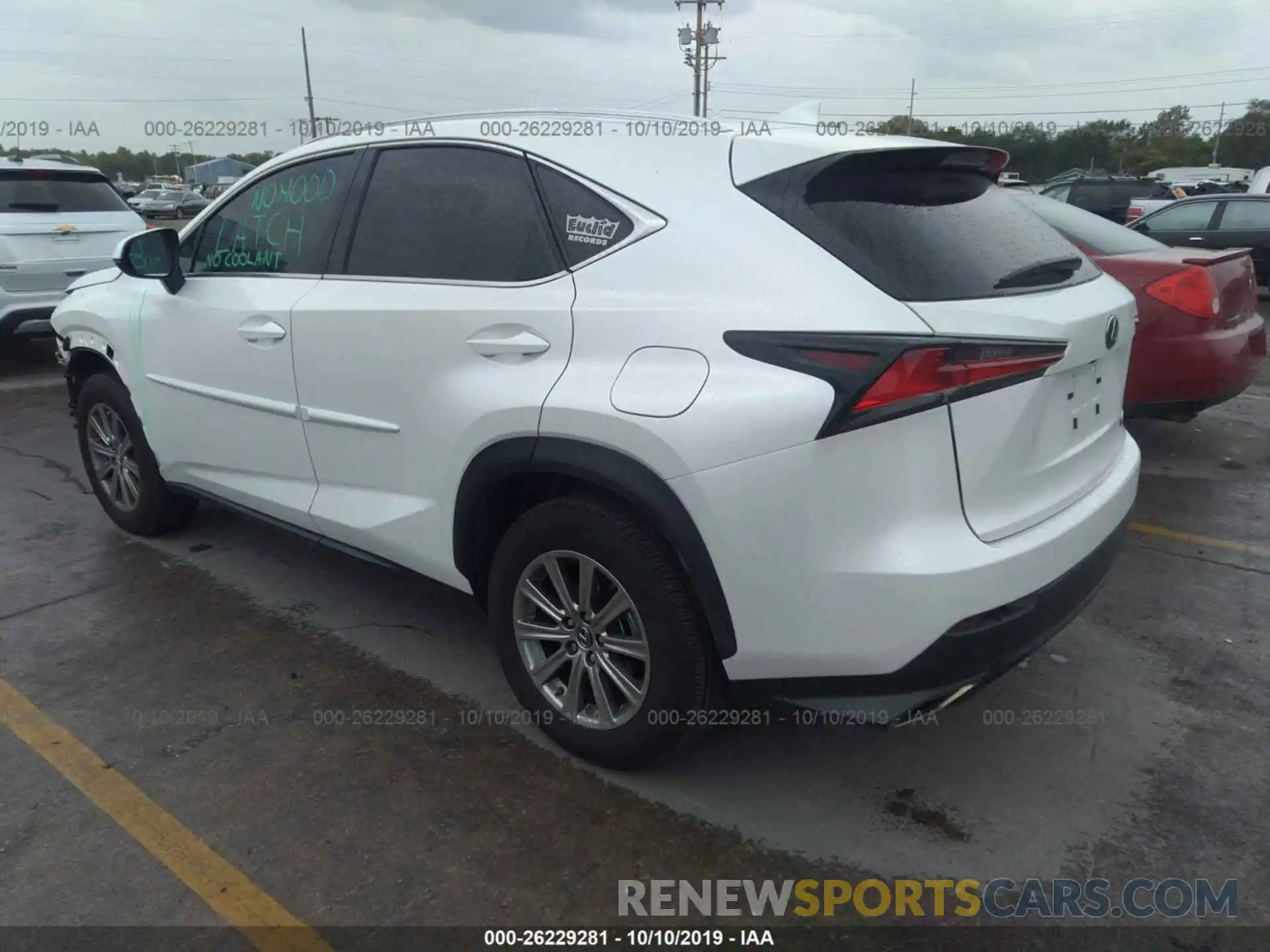 3 Фотография поврежденного автомобиля JTJYARBZXK2136706 LEXUS NX 2019