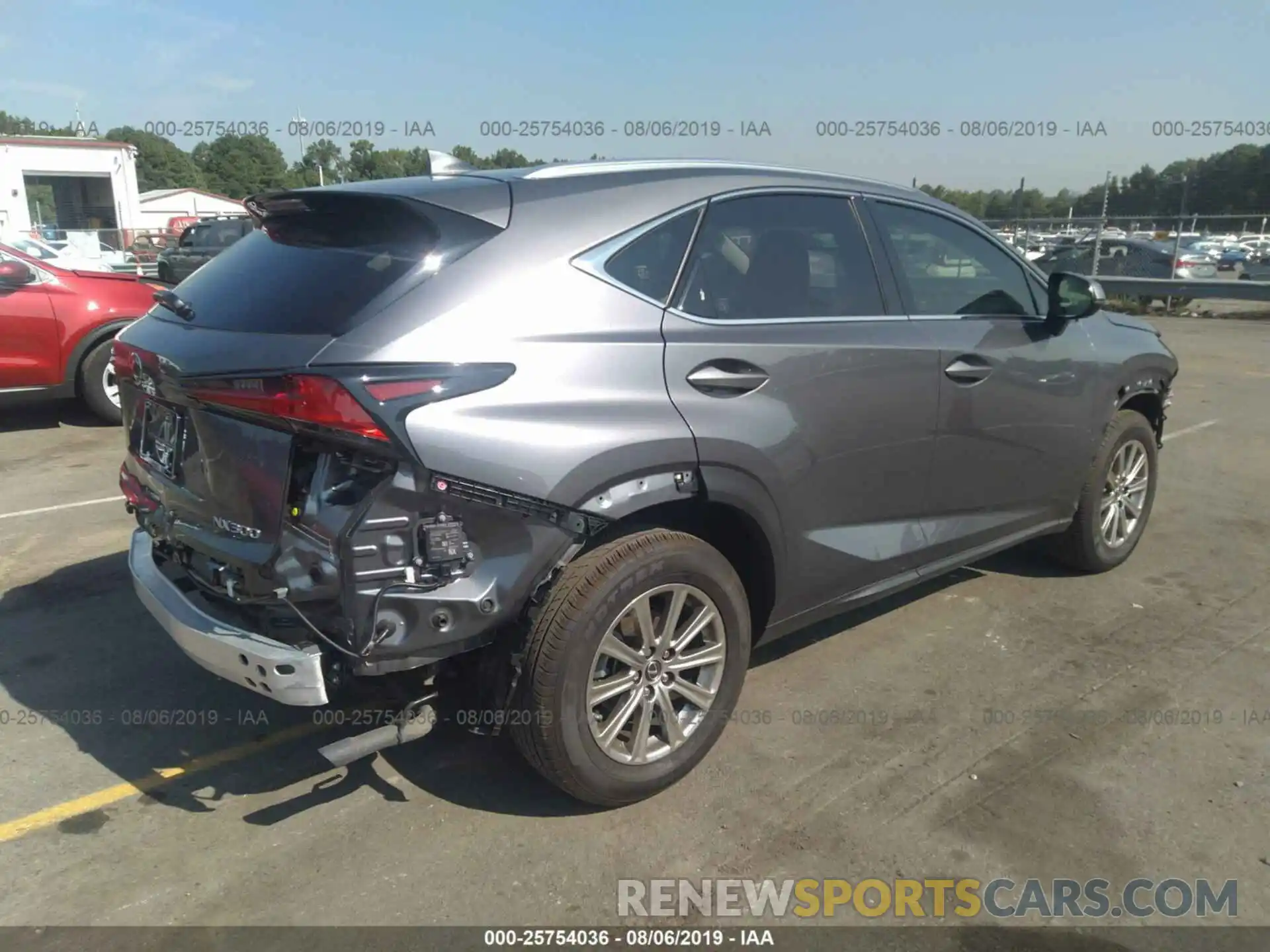 4 Фотография поврежденного автомобиля JTJYARBZXK2136950 LEXUS NX 2019