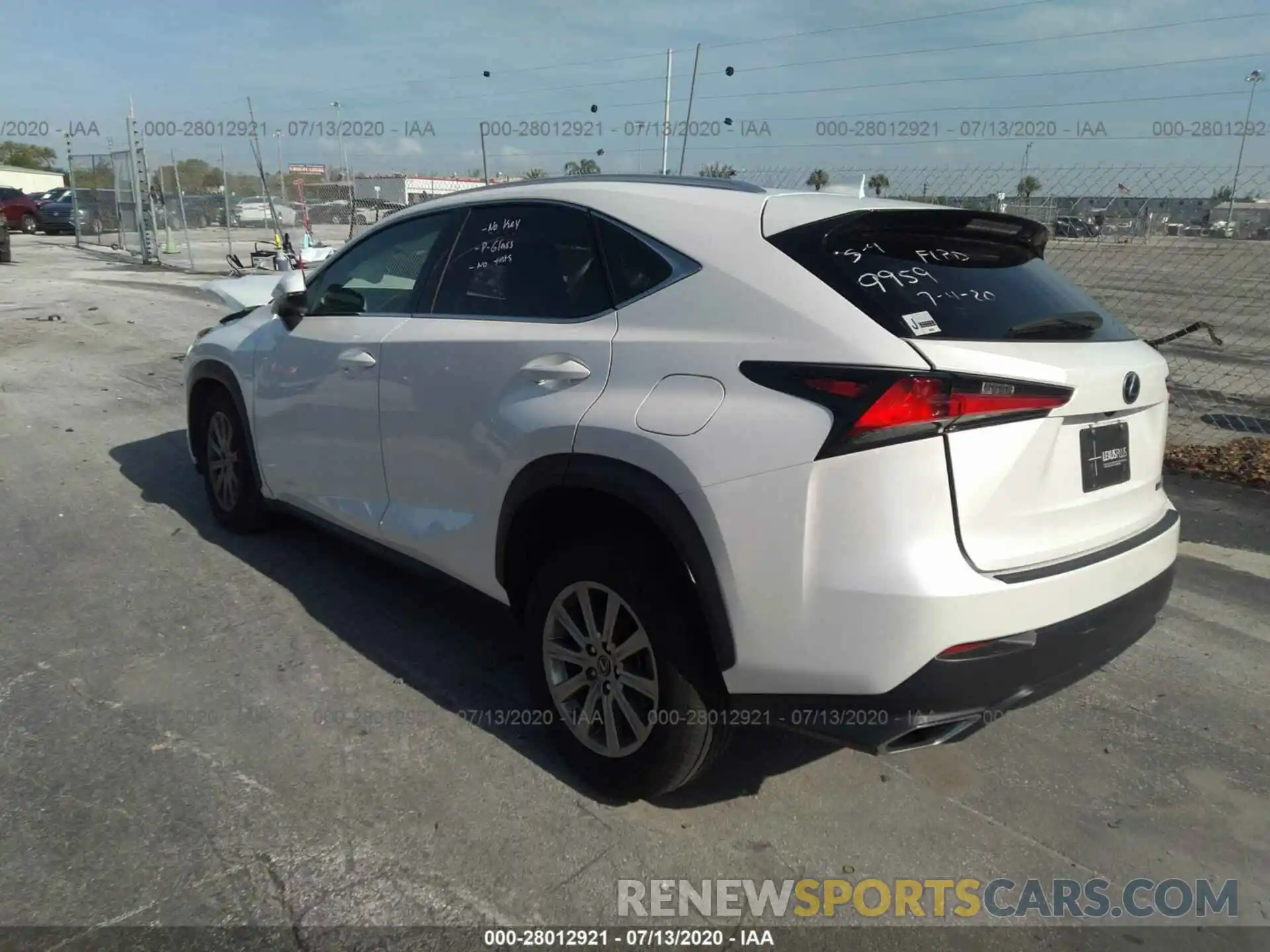 3 Фотография поврежденного автомобиля JTJYARBZXK2139959 LEXUS NX 2019