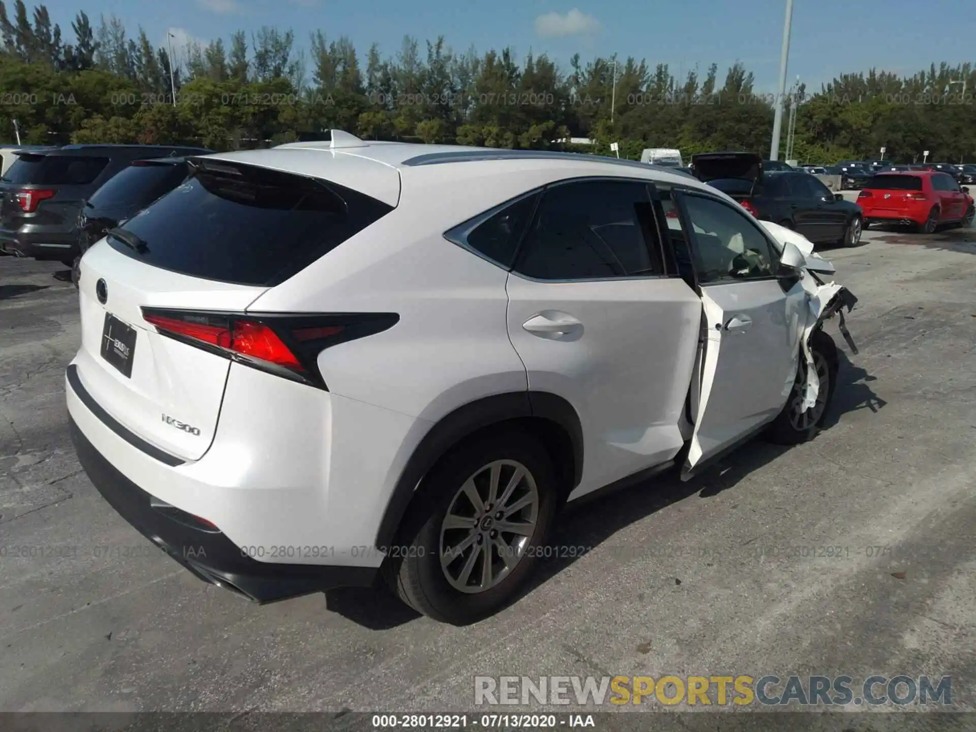 4 Фотография поврежденного автомобиля JTJYARBZXK2139959 LEXUS NX 2019