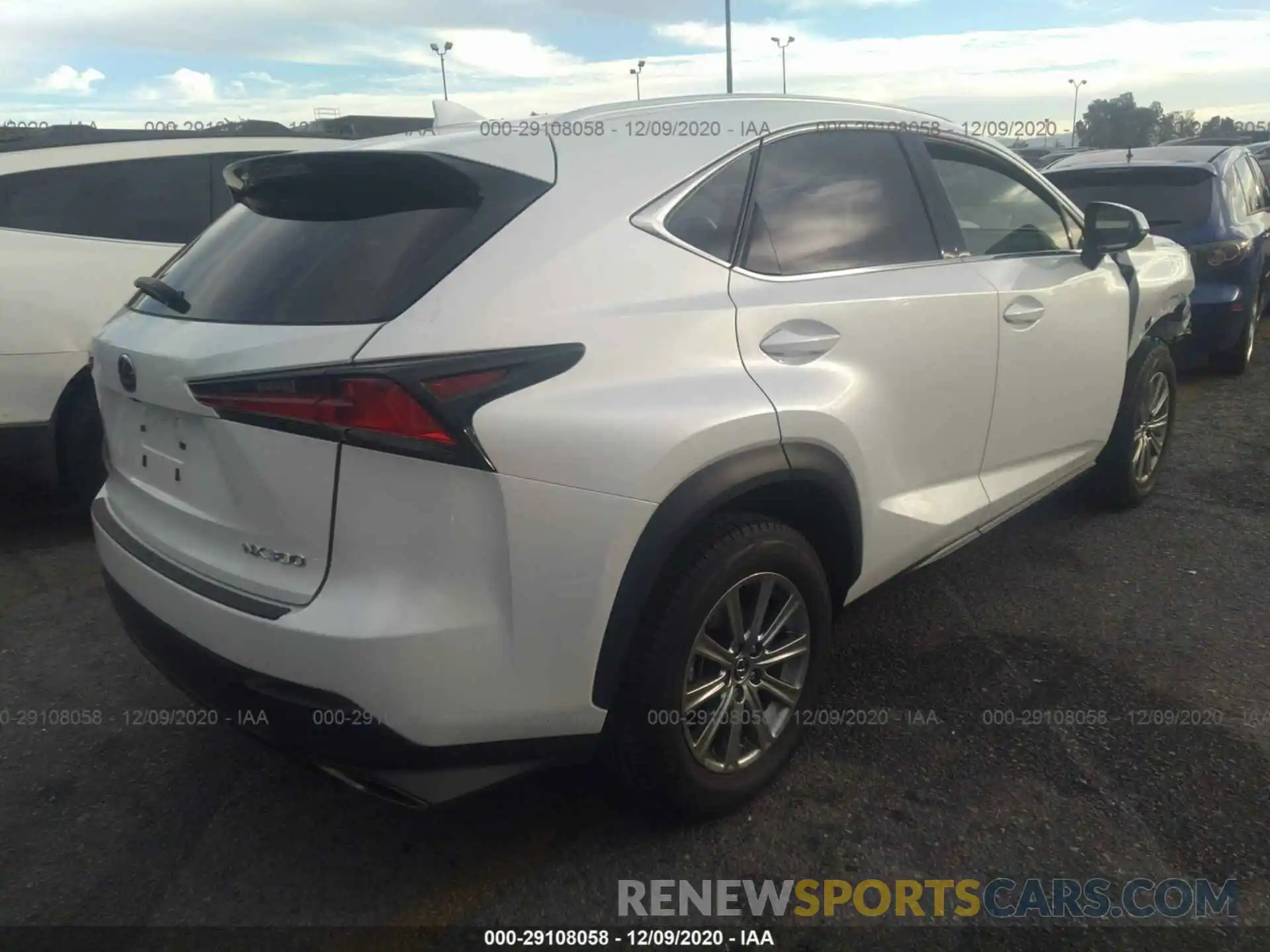 4 Фотография поврежденного автомобиля JTJYARBZXK2140982 LEXUS NX 2019