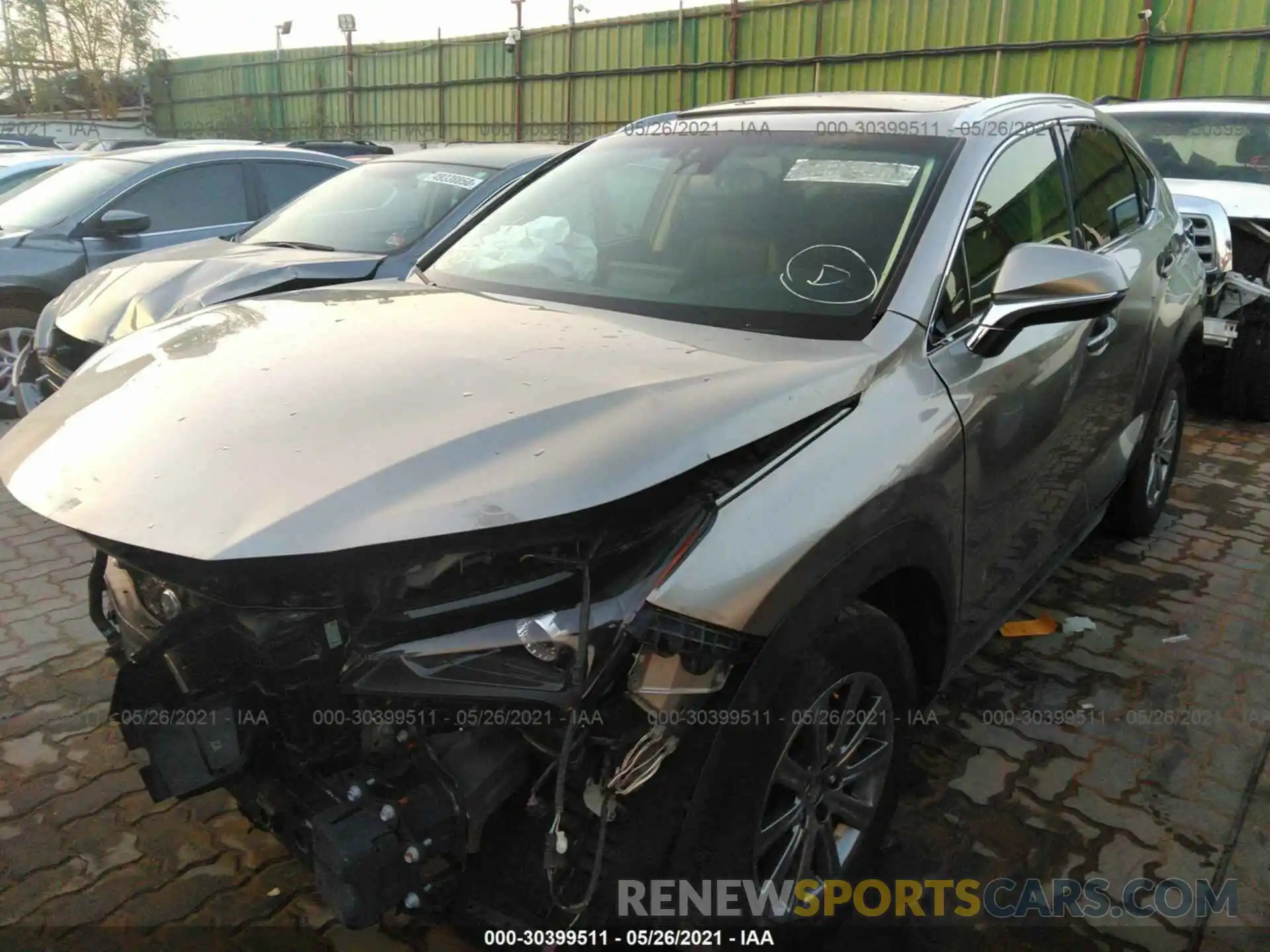 2 Фотография поврежденного автомобиля 00000000000010495 LEXUS NX 2020