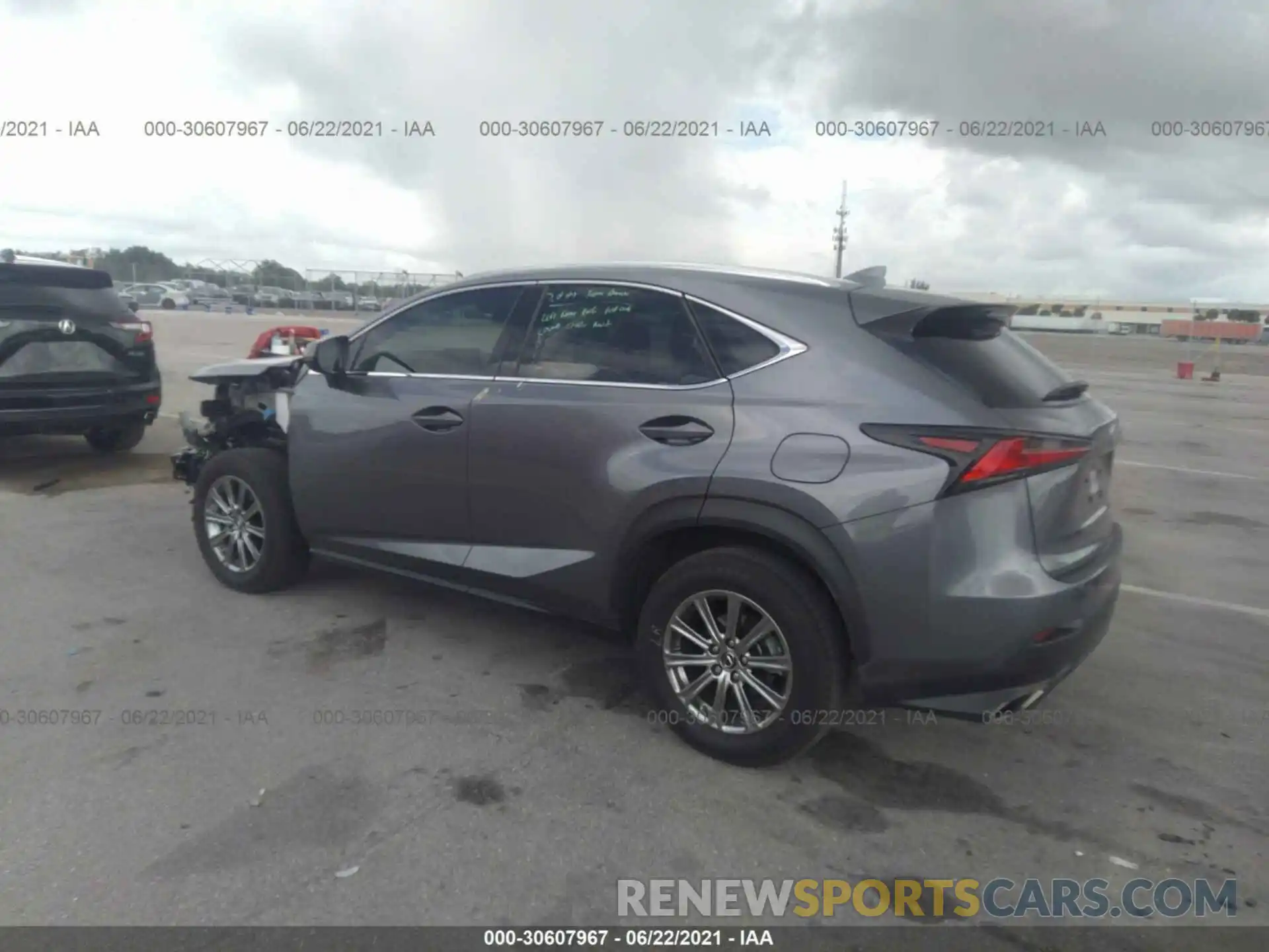 3 Фотография поврежденного автомобиля JTJAARBZ0L2165196 LEXUS NX 2020