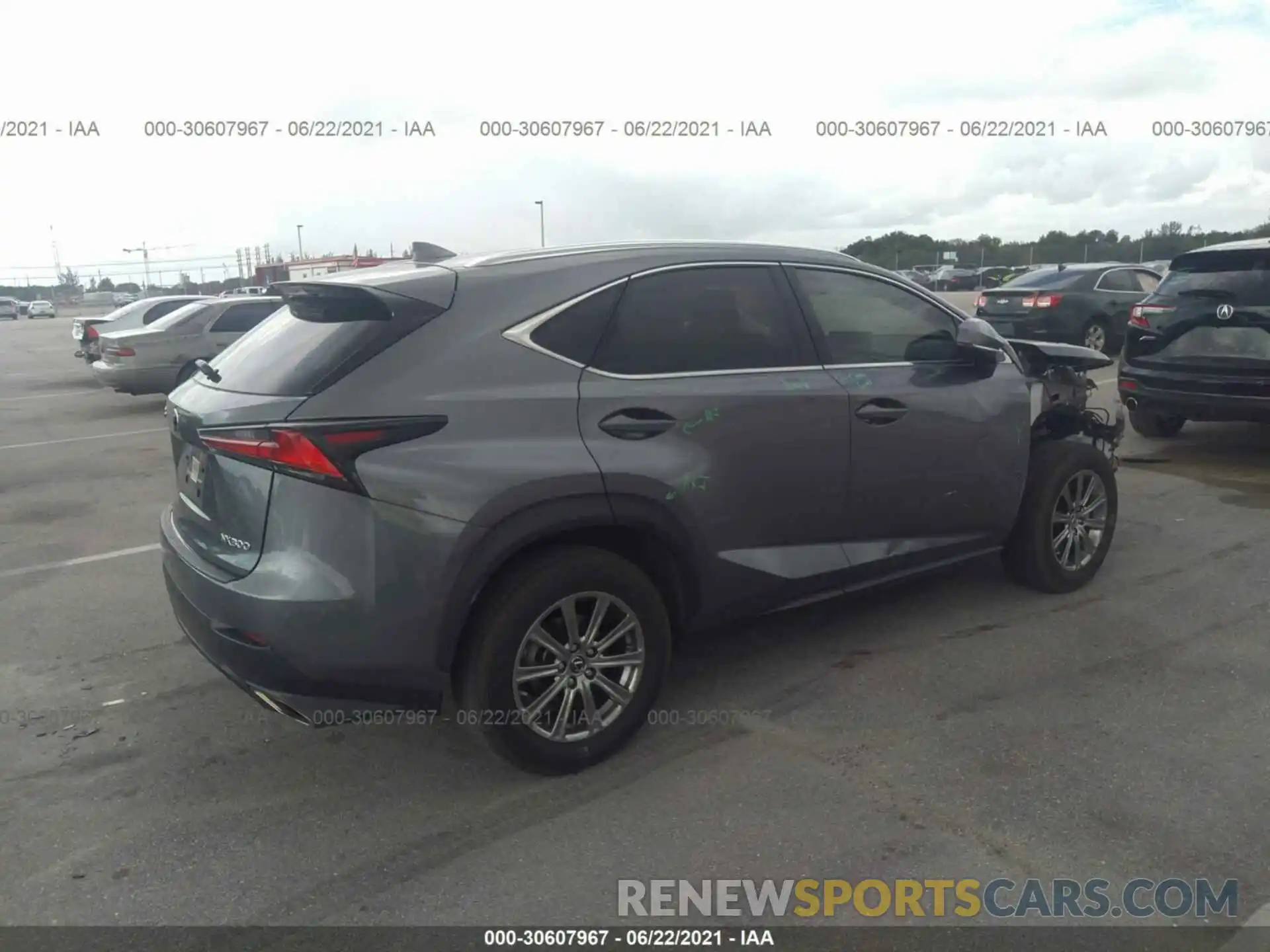 4 Фотография поврежденного автомобиля JTJAARBZ0L2165196 LEXUS NX 2020