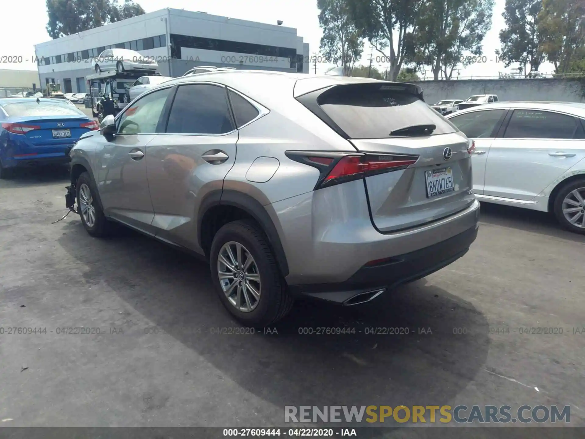 3 Фотография поврежденного автомобиля JTJAARBZ9L5010502 LEXUS NX 2020