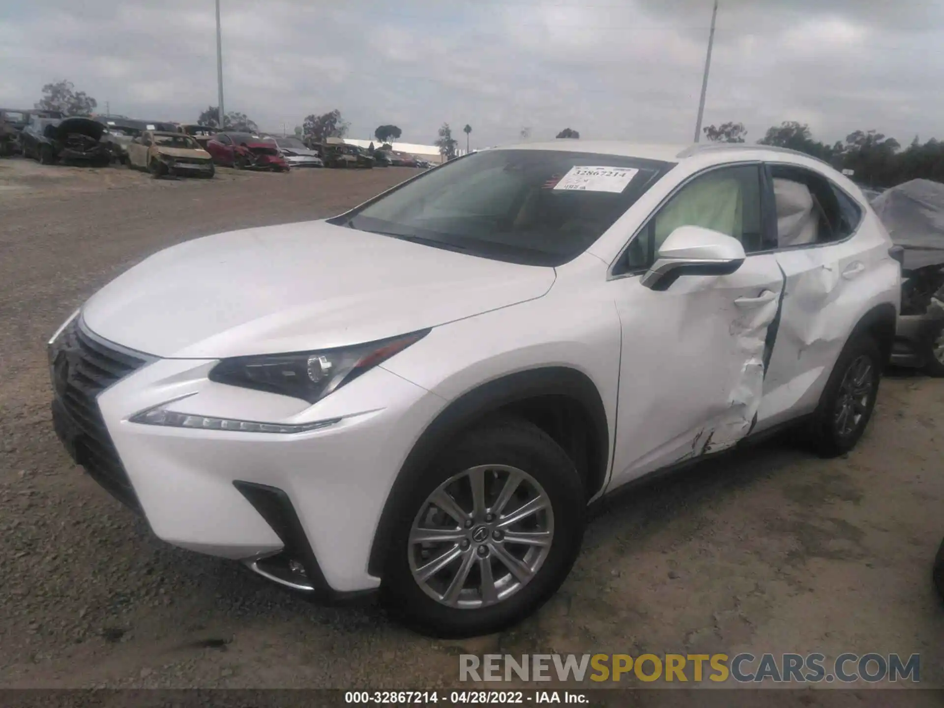 2 Фотография поврежденного автомобиля JTJAARDZ2L5006921 LEXUS NX 2020