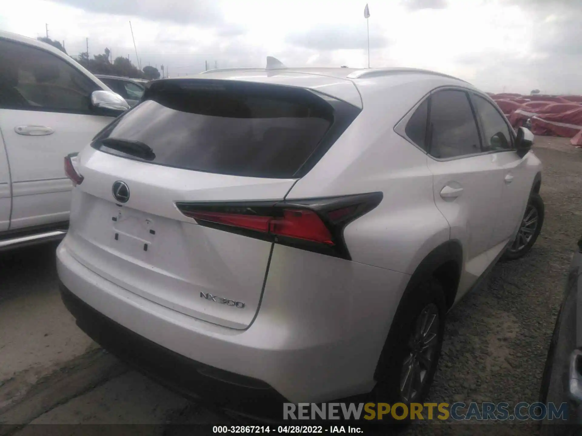 4 Фотография поврежденного автомобиля JTJAARDZ2L5006921 LEXUS NX 2020