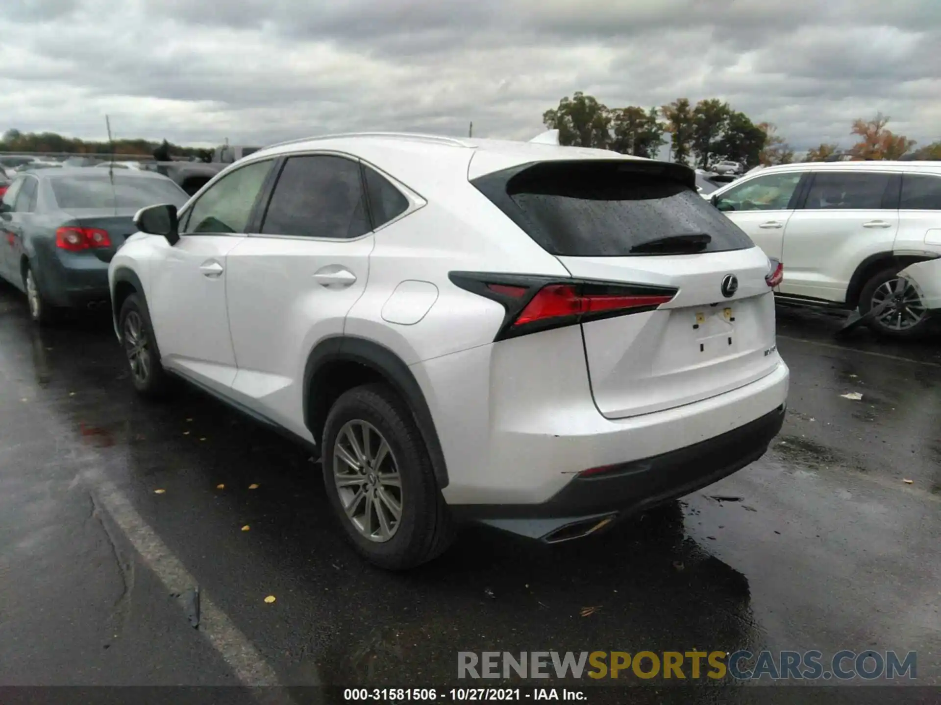 3 Фотография поврежденного автомобиля JTJAARDZ4L5015717 LEXUS NX 2020