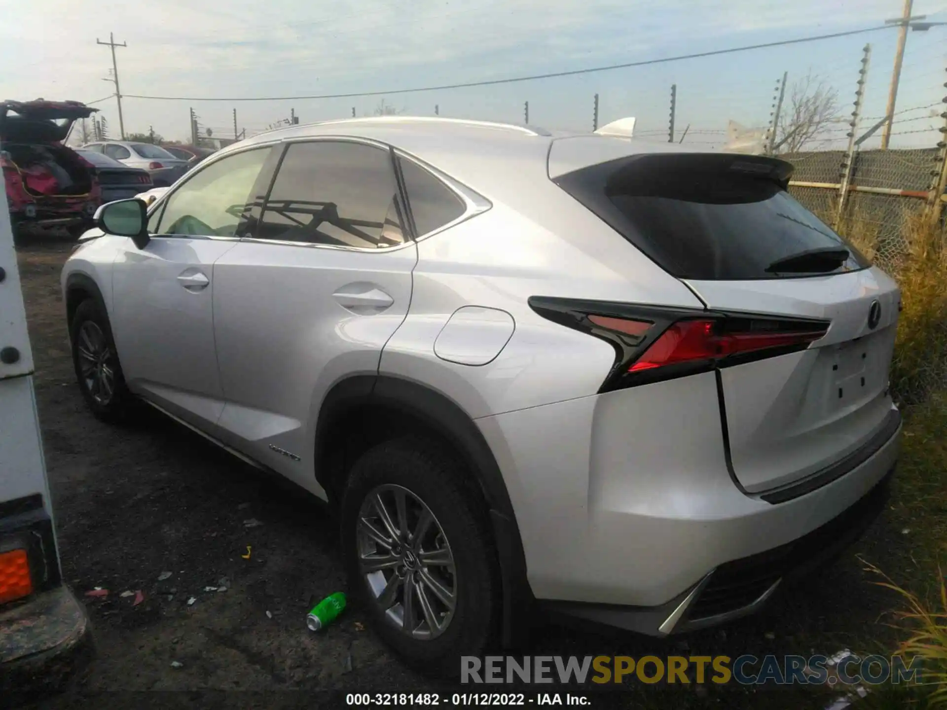 3 Фотография поврежденного автомобиля JTJAJRDZ2L5000424 LEXUS NX 2020