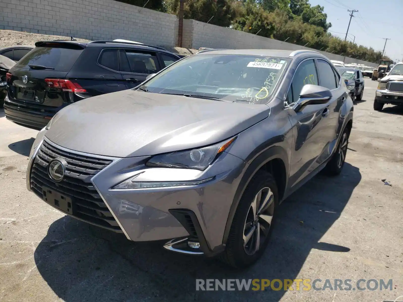 2 Фотография поврежденного автомобиля JTJDARBZ4L2167529 LEXUS NX 2020