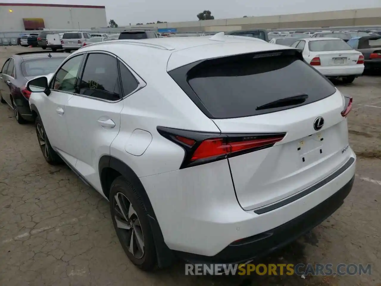 3 Фотография поврежденного автомобиля JTJDARBZ4L5007181 LEXUS NX 2020