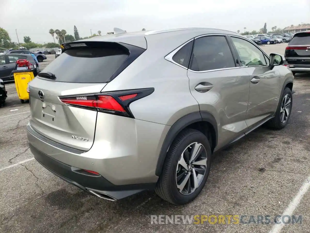 4 Фотография поврежденного автомобиля JTJDARBZ8L5012156 LEXUS NX 2020