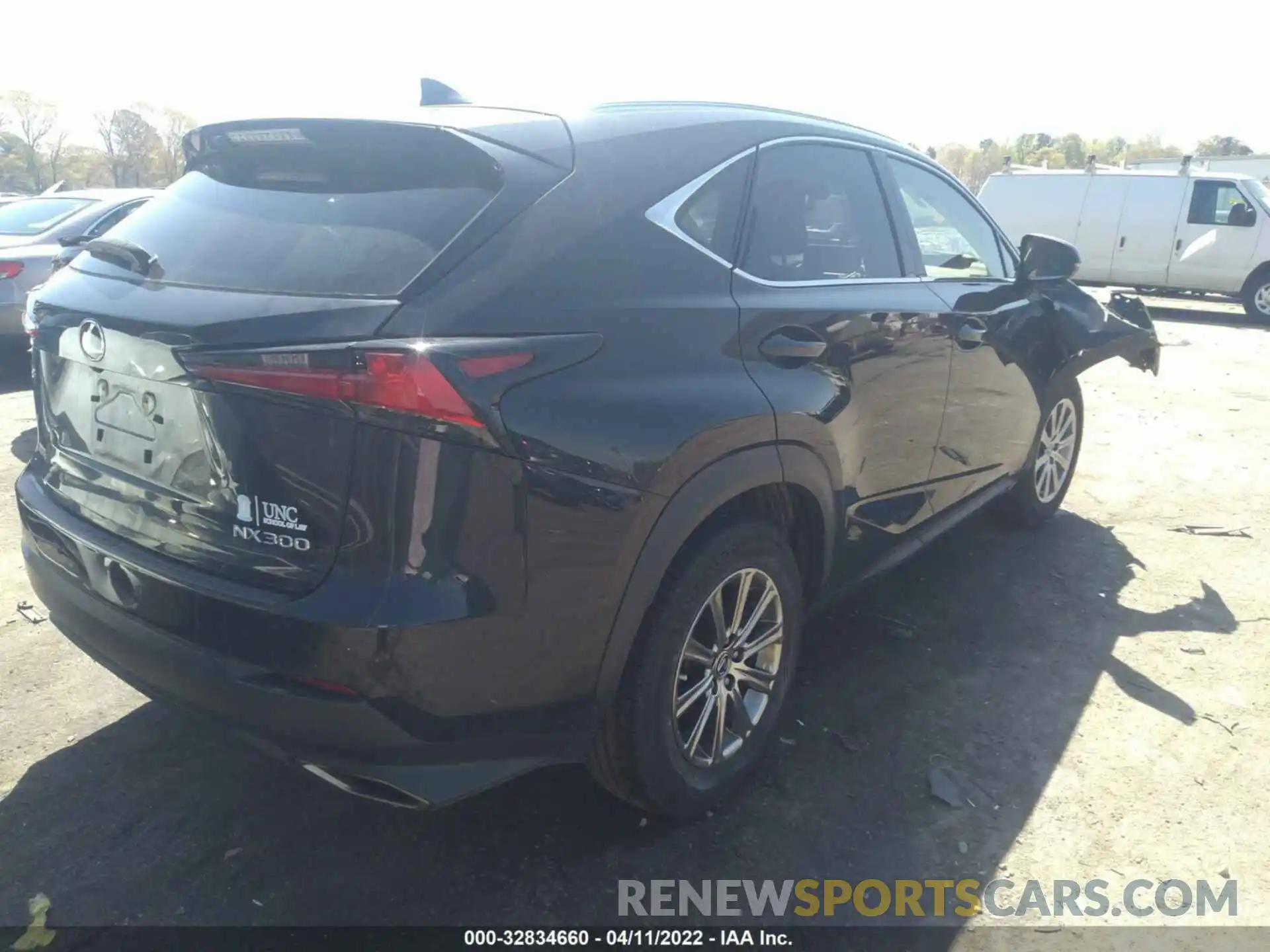 4 Фотография поврежденного автомобиля JTJDARBZ9L2163590 LEXUS NX 2020