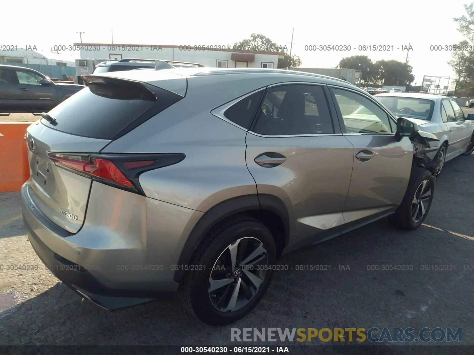 4 Фотография поврежденного автомобиля JTJDARBZ9L2165128 LEXUS NX 2020