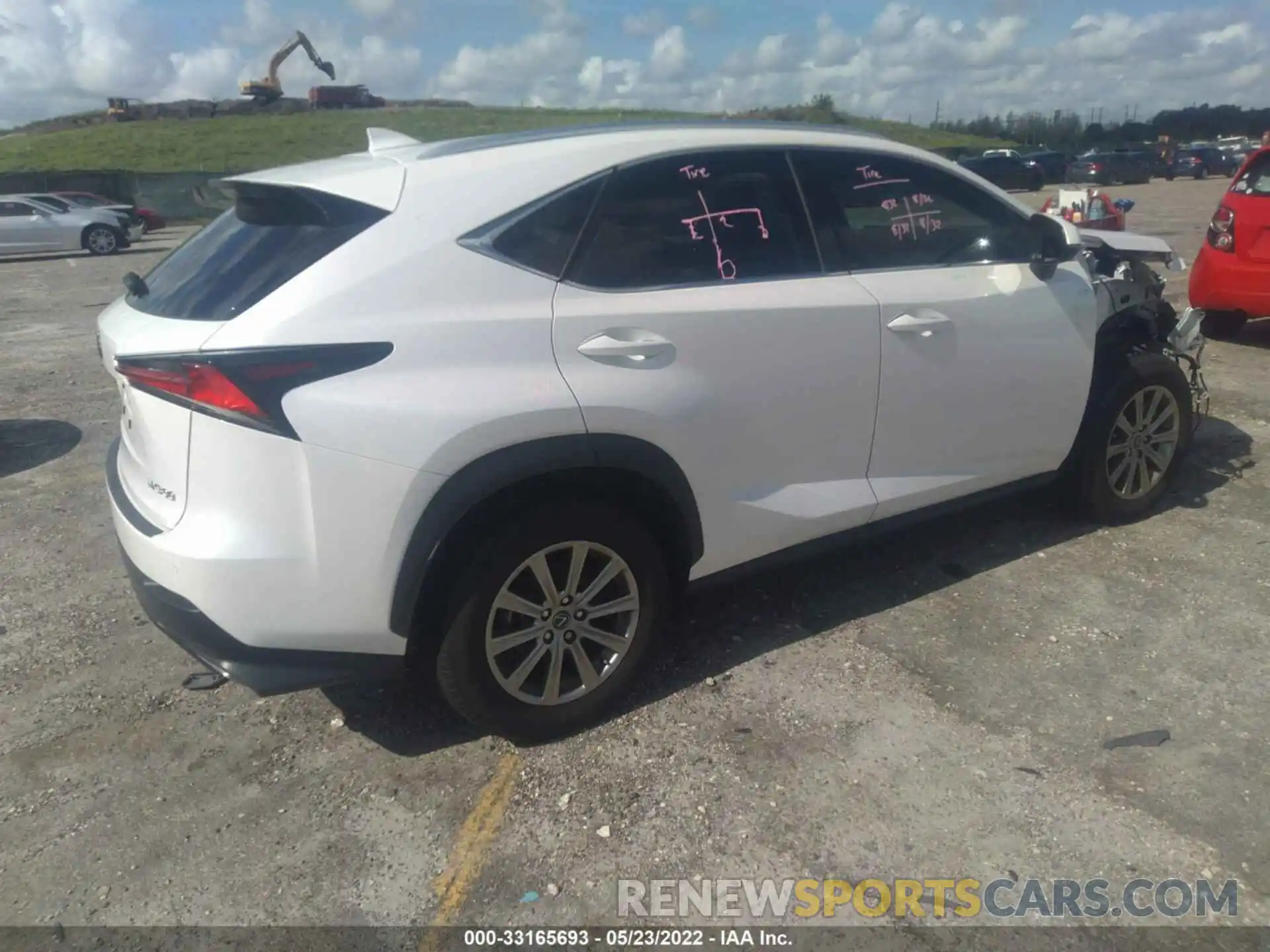 4 Фотография поврежденного автомобиля JTJDARBZXL5017505 LEXUS NX 2020