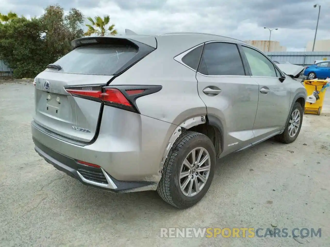 4 Photograph of a damaged car JTJDJRDZ1L5005806 LEXUS NX 2020