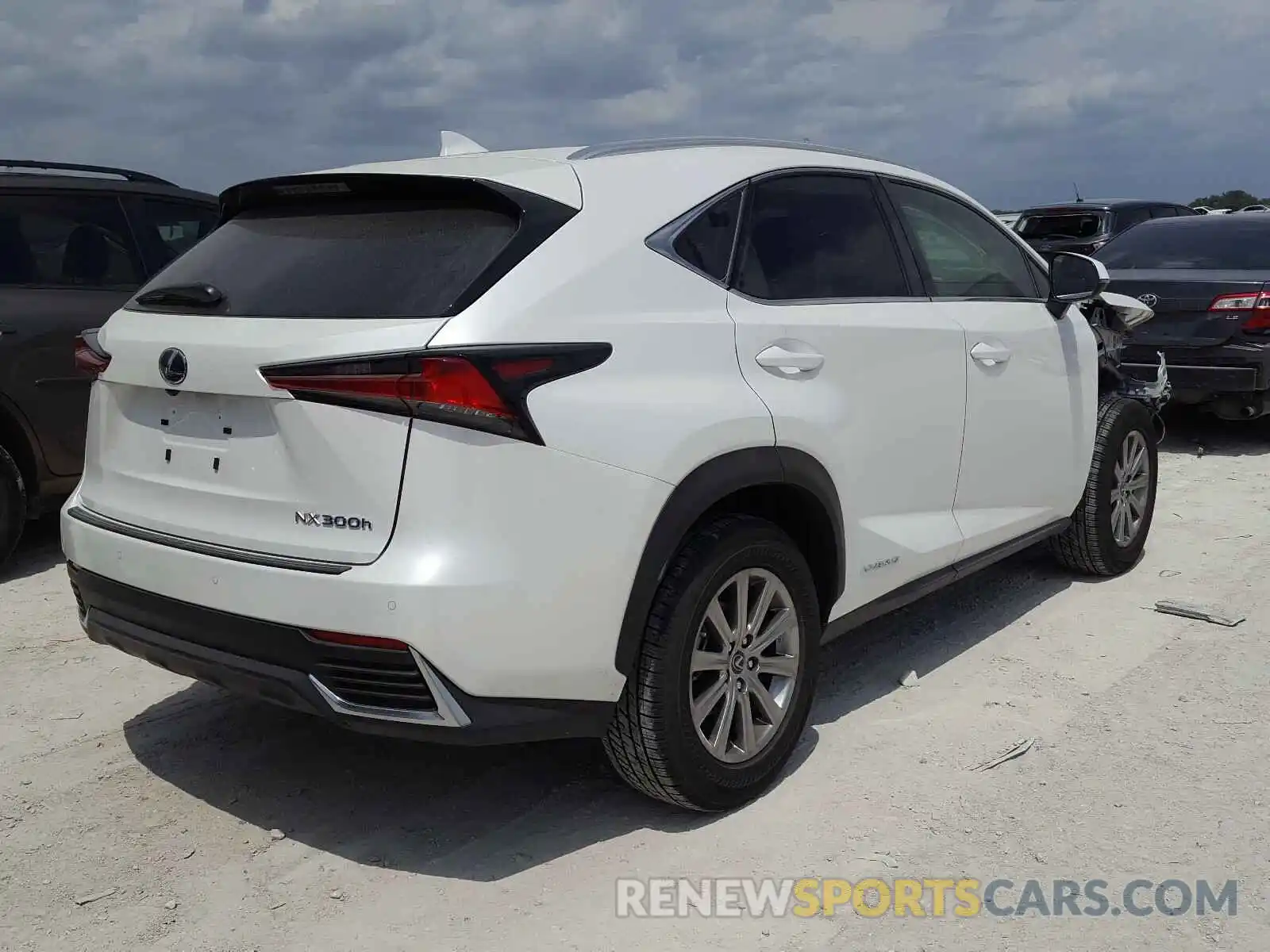 4 Фотография поврежденного автомобиля JTJDJRDZ7L5006779 LEXUS NX 2020