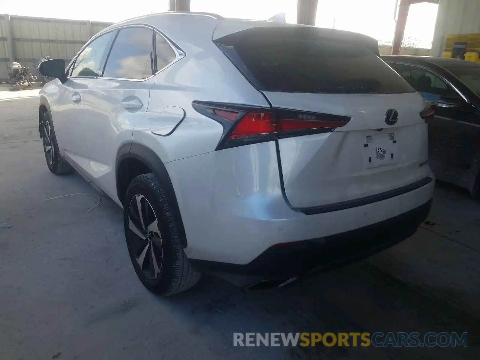 3 Фотография поврежденного автомобиля JTJGARBZ0L5004081 LEXUS NX 2020