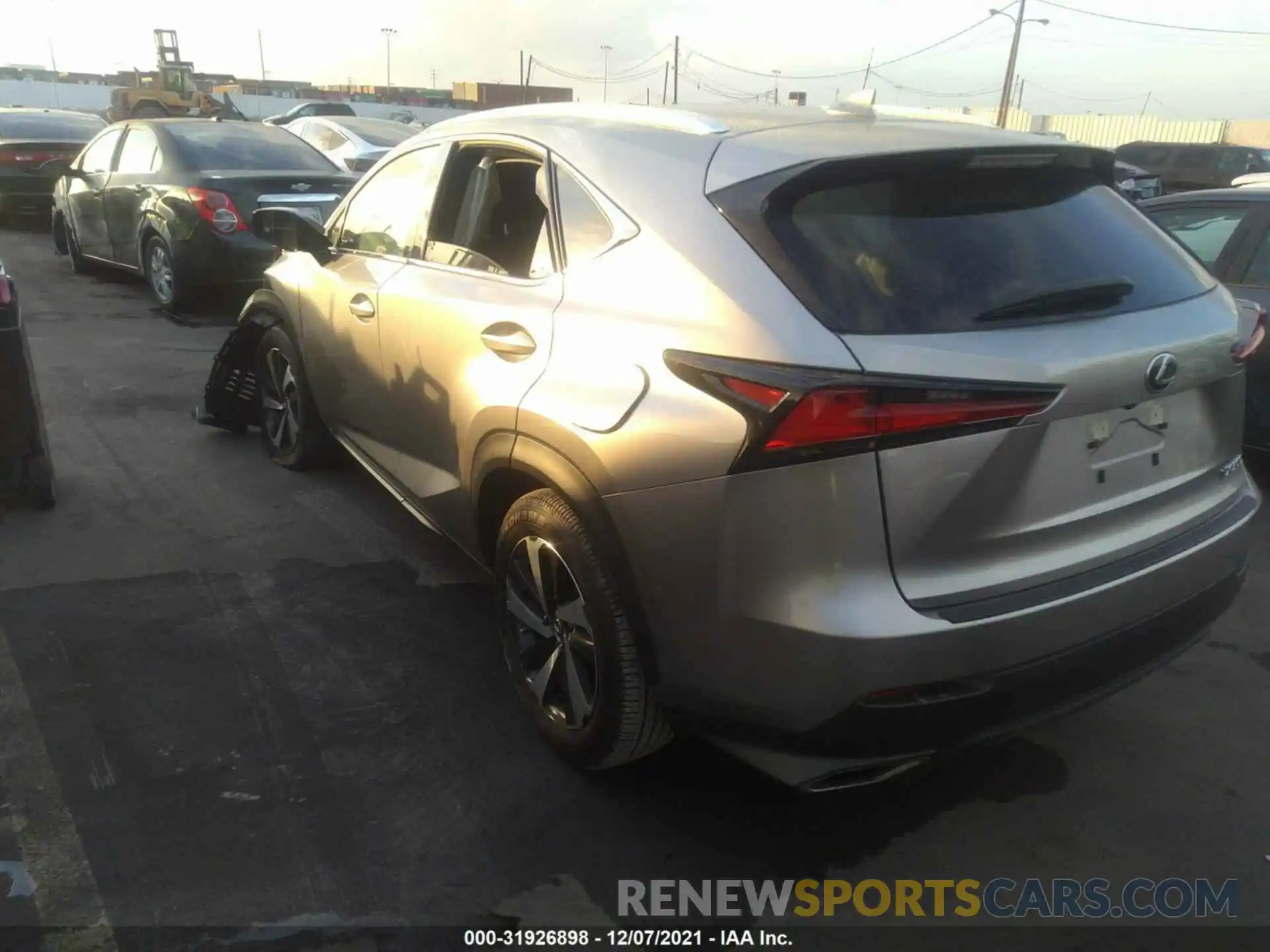 3 Фотография поврежденного автомобиля JTJGARBZ1L5004395 LEXUS NX 2020