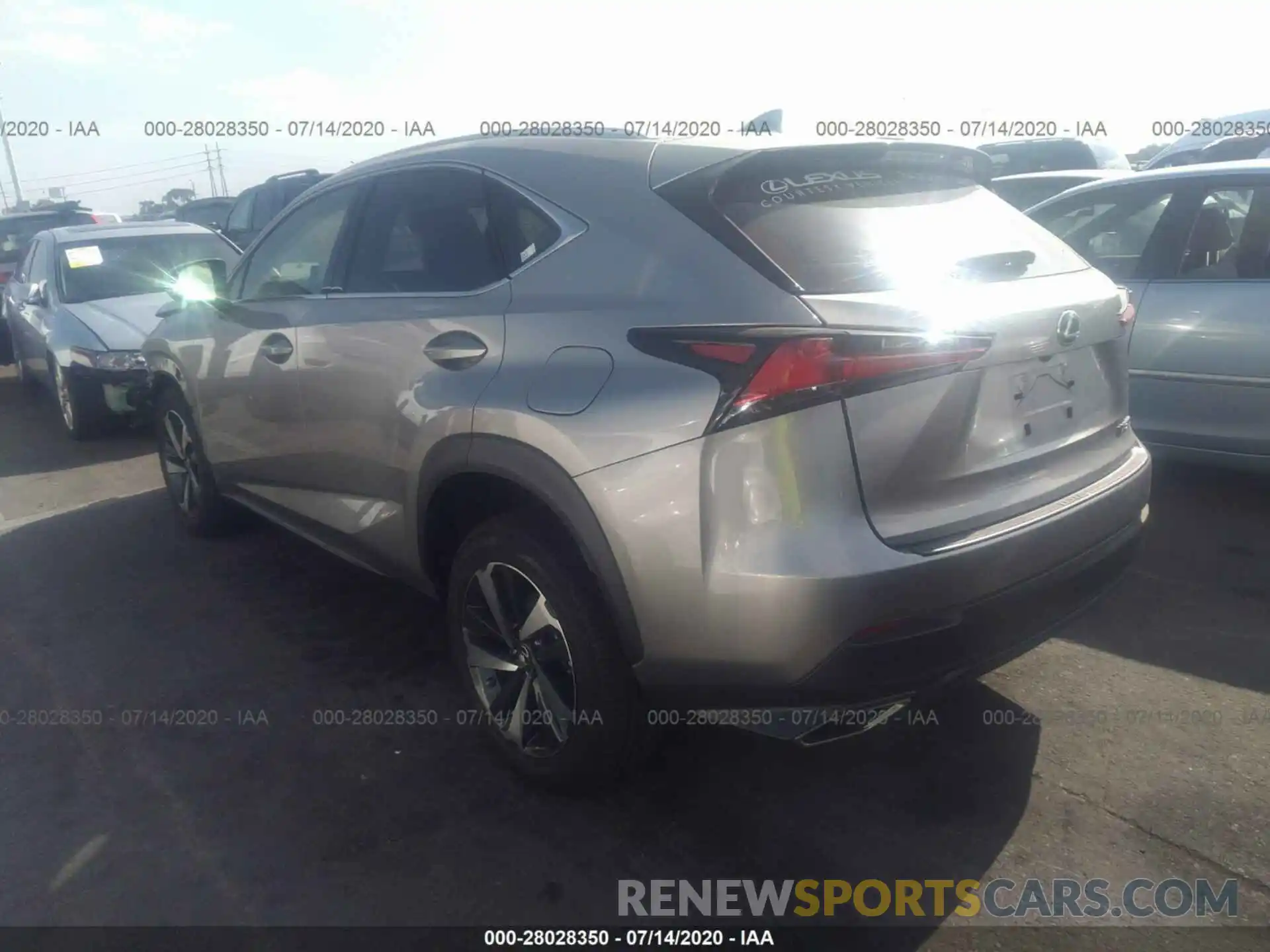 3 Фотография поврежденного автомобиля JTJGARBZ4L2161260 LEXUS NX 2020