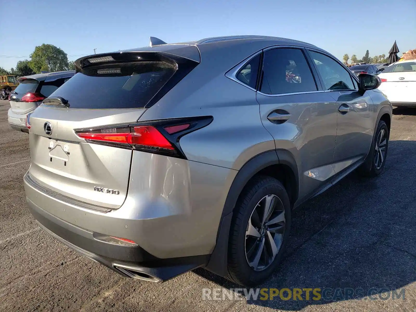 4 Фотография поврежденного автомобиля JTJGARBZ8L5014535 LEXUS NX 2020