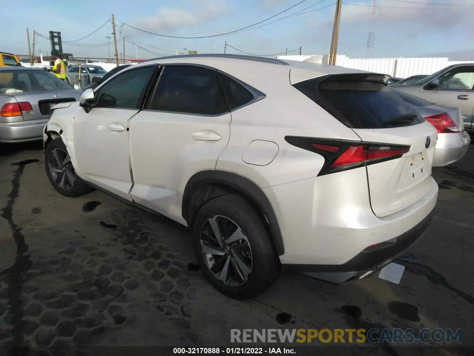 3 Фотография поврежденного автомобиля JTJGARBZ8L5019198 LEXUS NX 2020