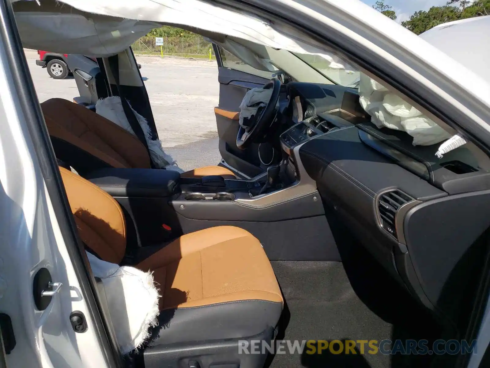 5 Photograph of a damaged car JTJGARBZXL5000720 LEXUS NX 2020